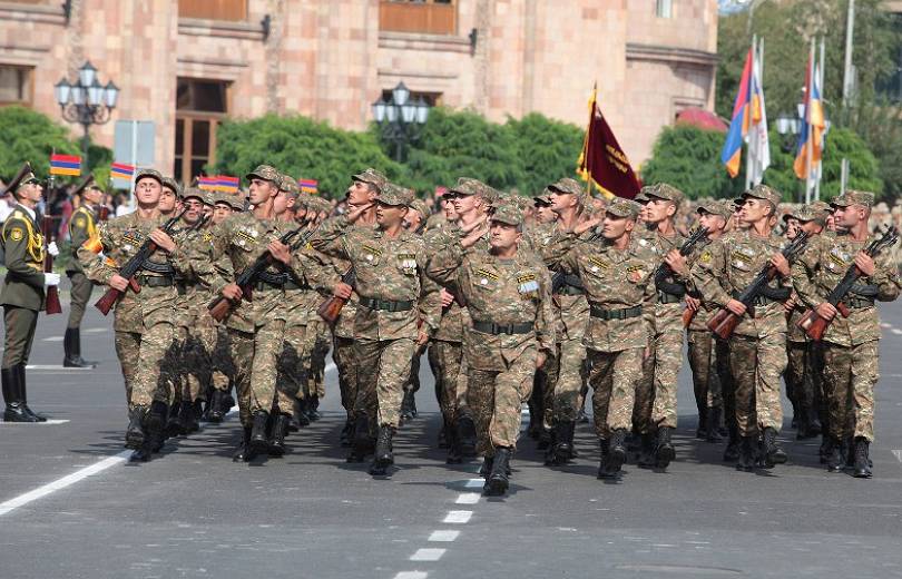 АРМЕНИЯ: Военного парада не будет: мероприятия в День независимости будут проходить в Гюмри