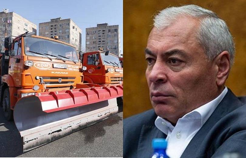 АРМЕНИЯ: ООО «Джермук груп» подарило мэрии 2 снегоуборочные машины