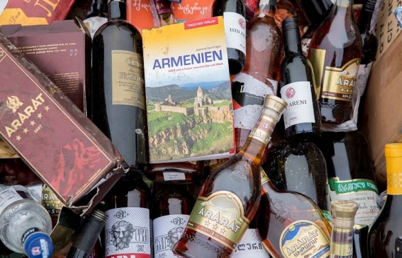 Ադրբեջանում ոչնչացրել են մեծ թվով հայկական արտադրության ապրանքներ՝ մաքսային ծառայության որոշմամբ