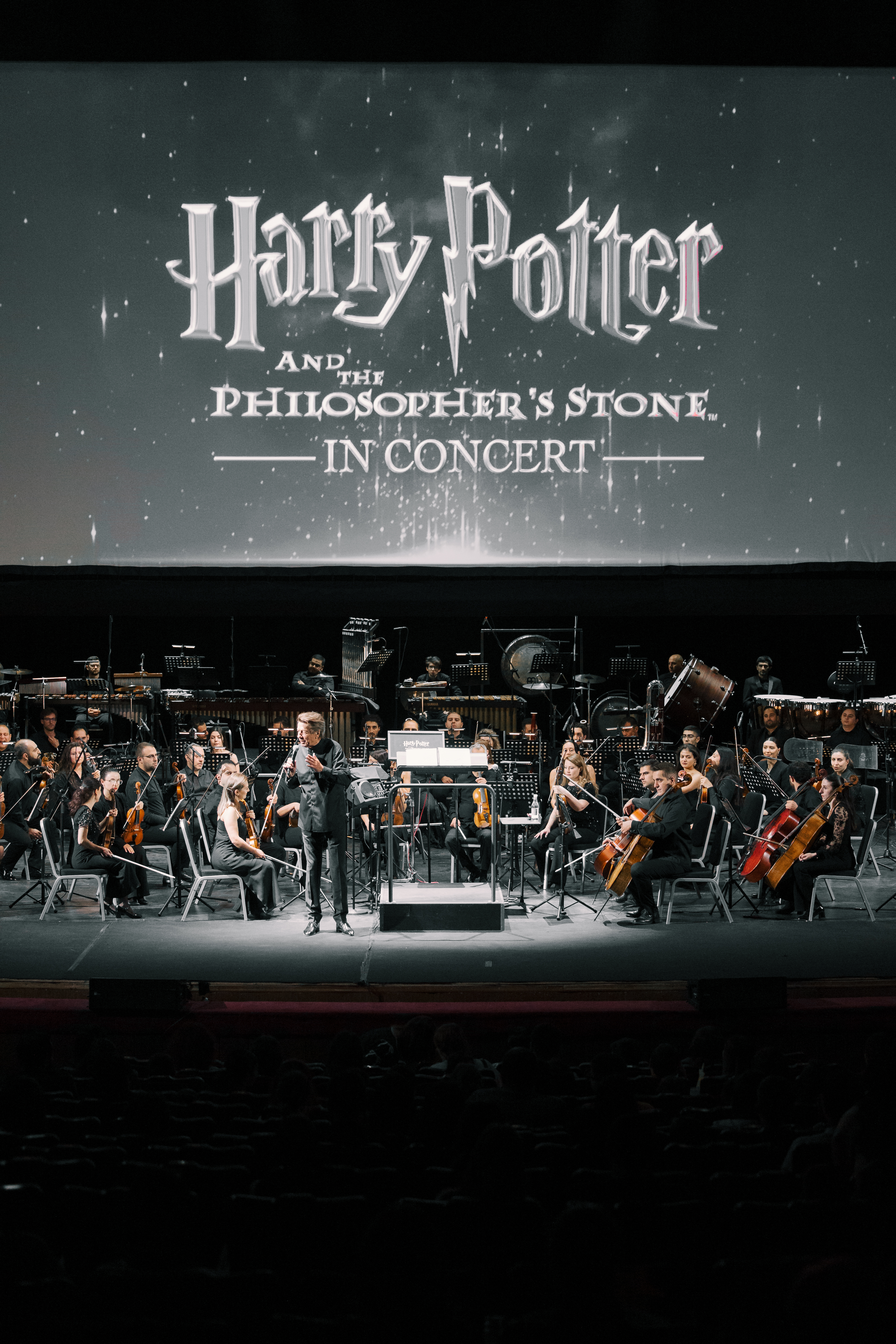 MyAmeriaStar_HarryPotterConcert_(11)[1].jpg (13.70 MB)