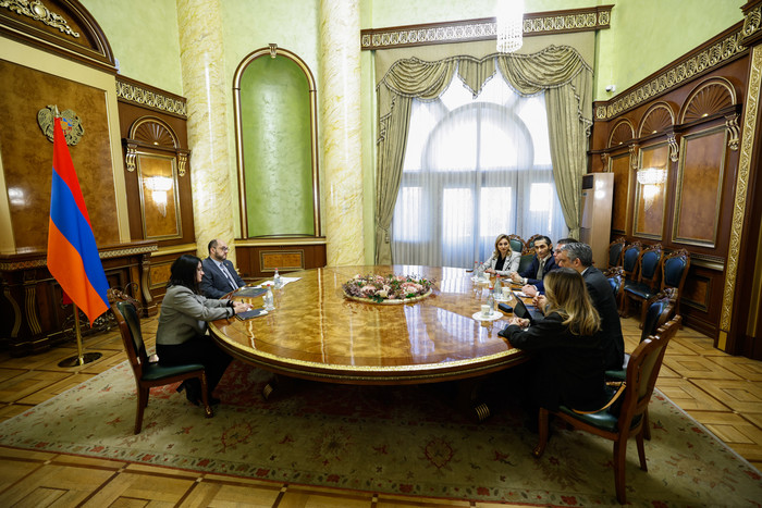 16296_am_5.jpg (146 KB)