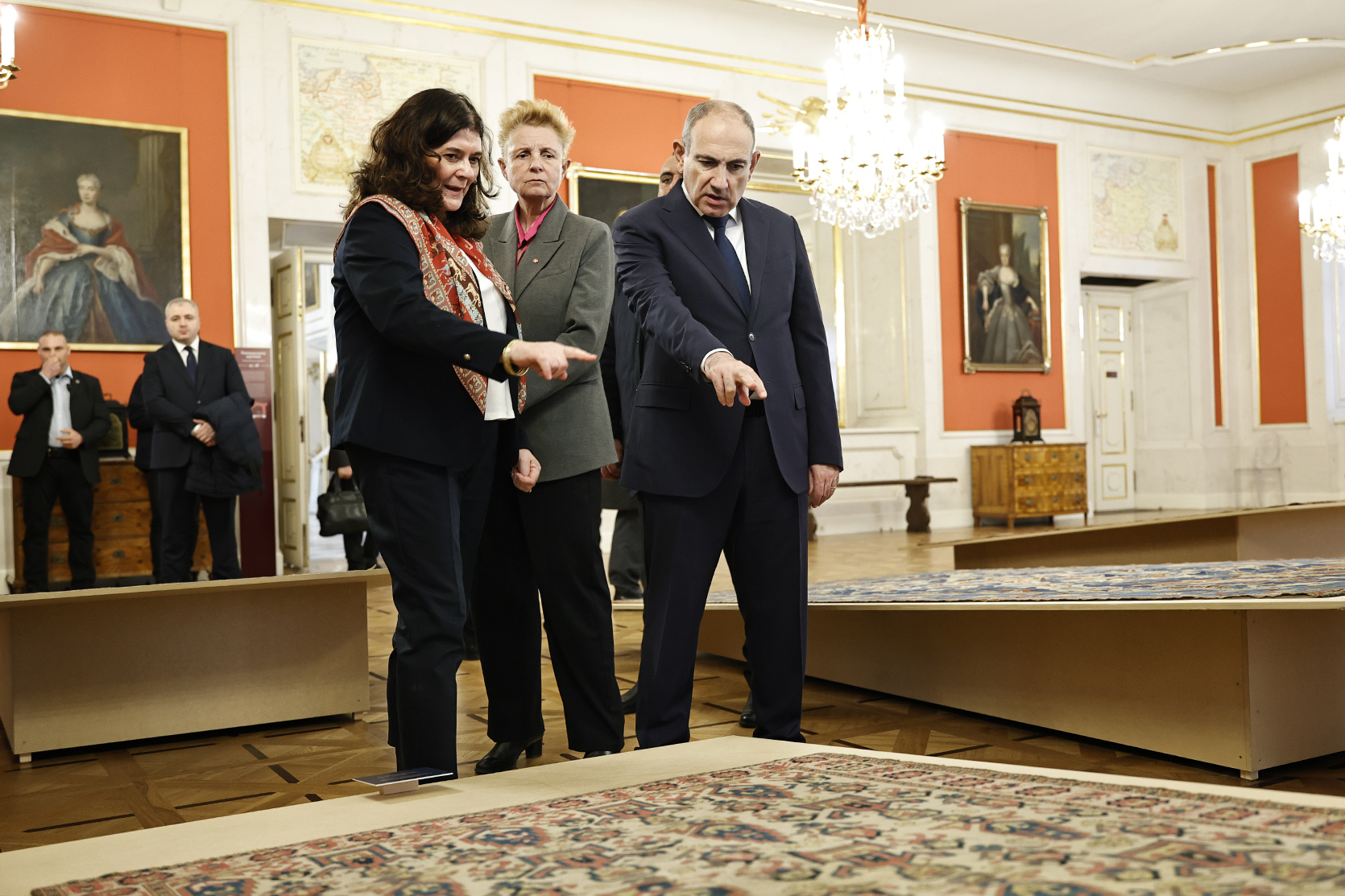 63238_b.jpg (700 KB)