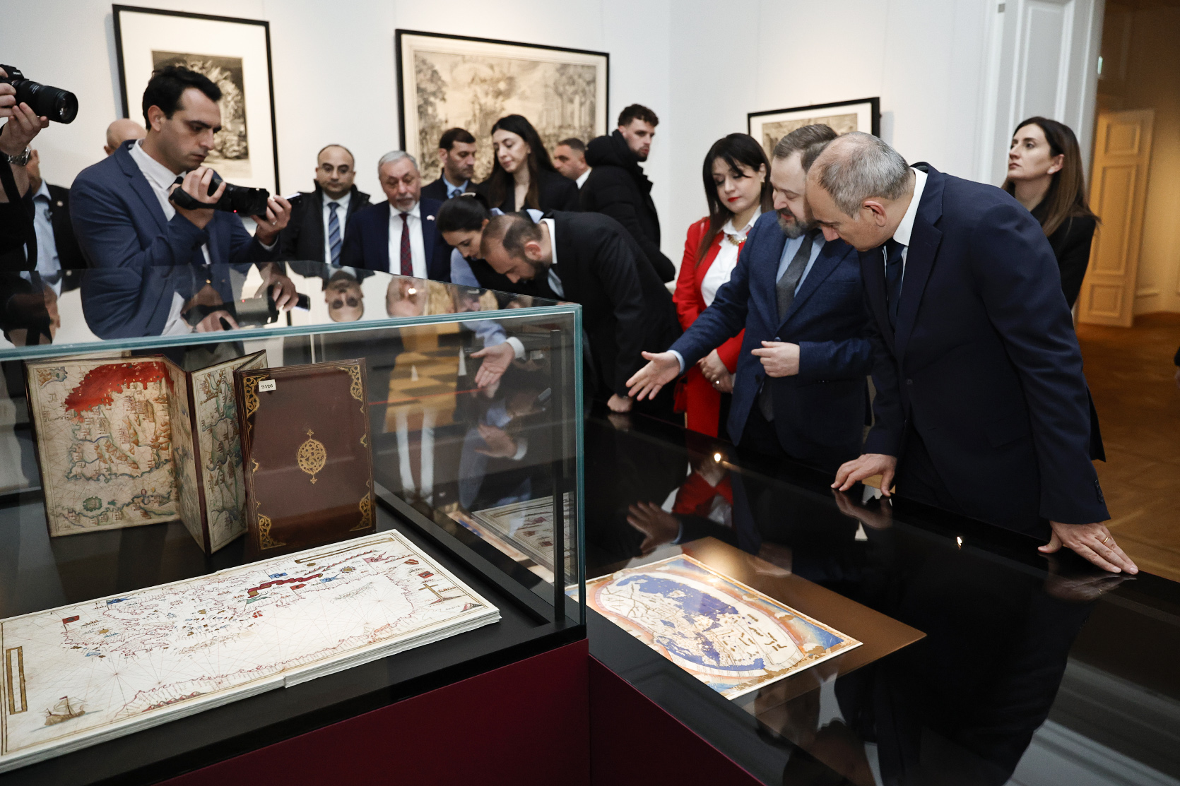 63284_b.jpg (712 KB)