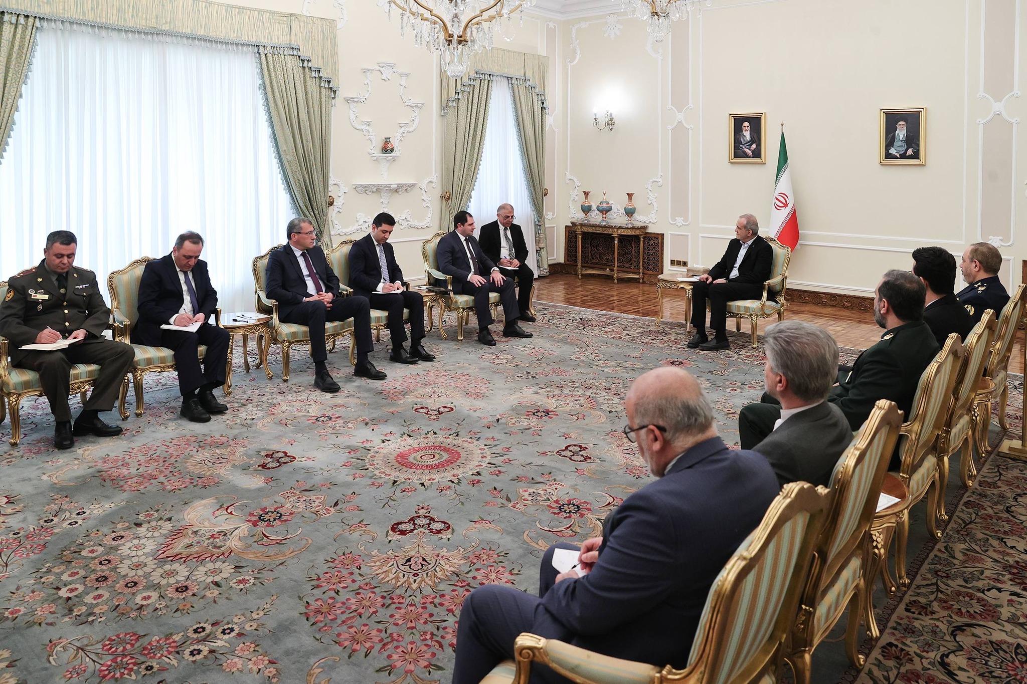 640277244_1522643779230991_8485599962234534038_n.jpg (872 KB)