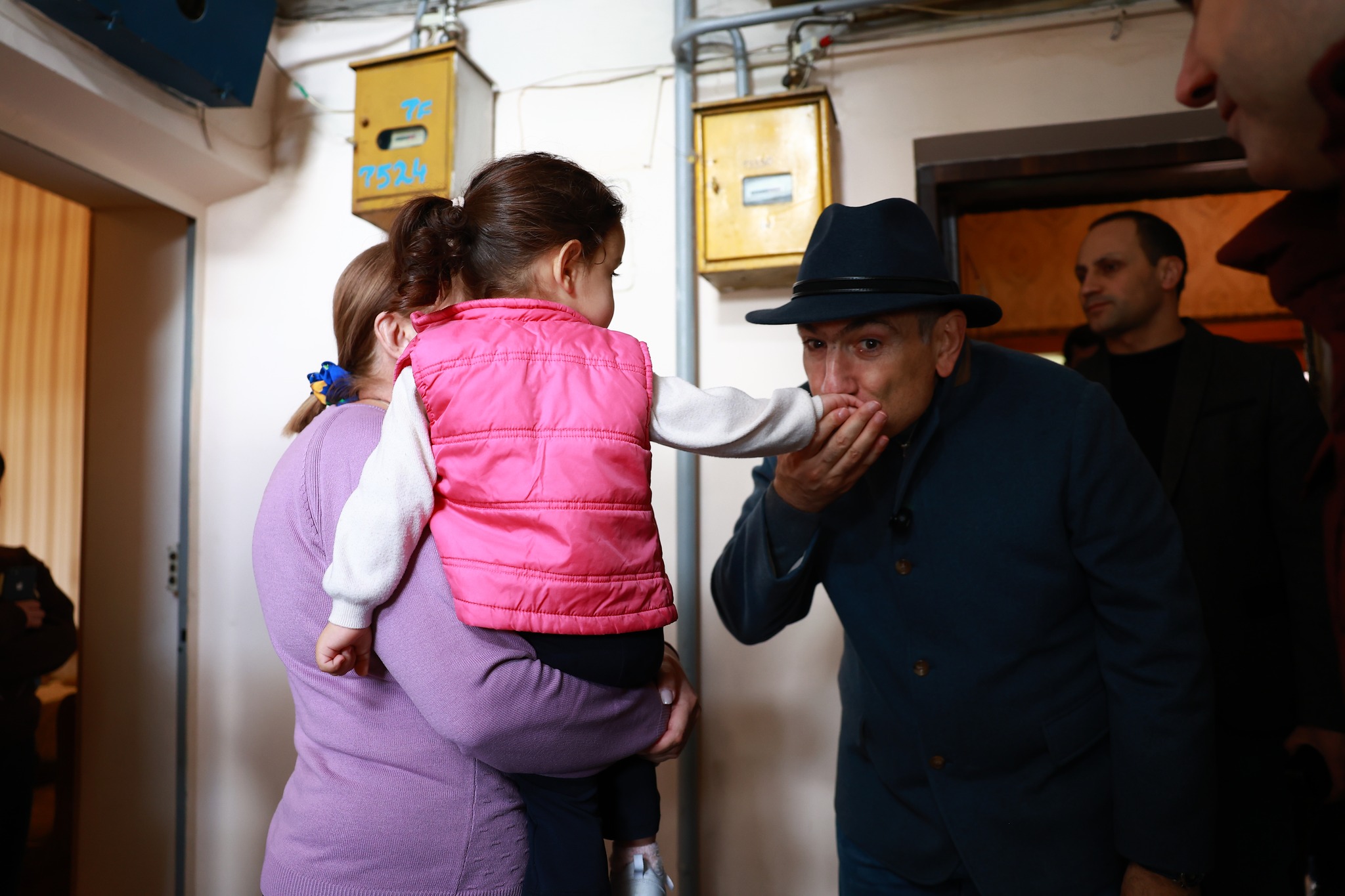 642729925_1344752051022190_3341876258909311756_n.jpg (410 KB)