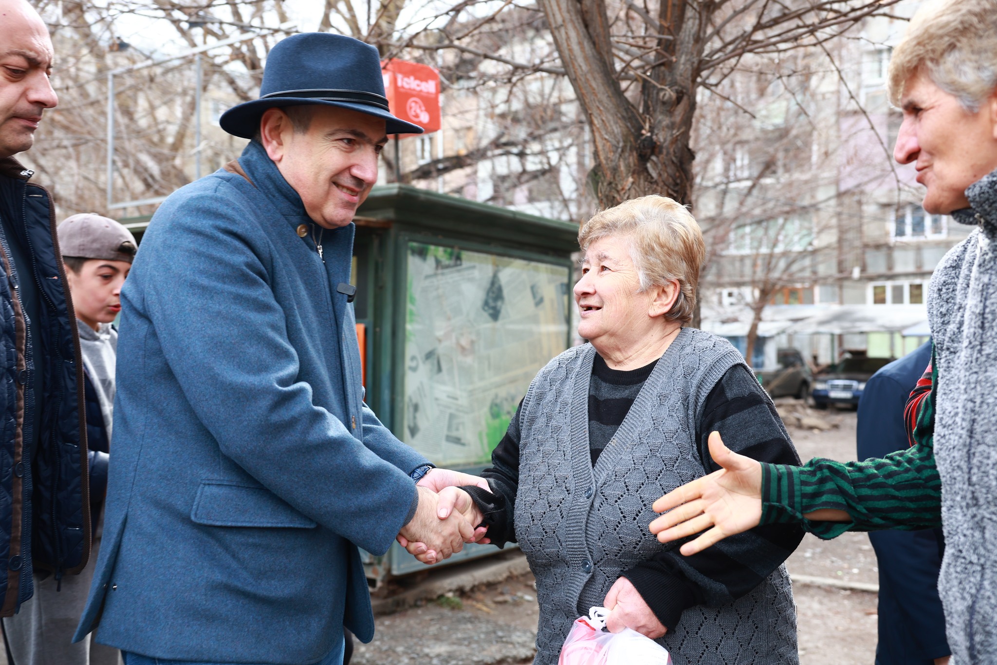 644555267_1344704737693588_5249063210322531104_n.jpg (675 KB)