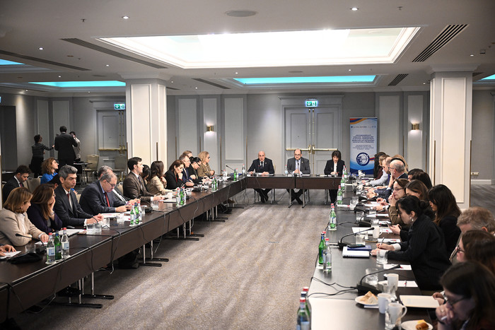 16297_am_4.jpg (114 KB)