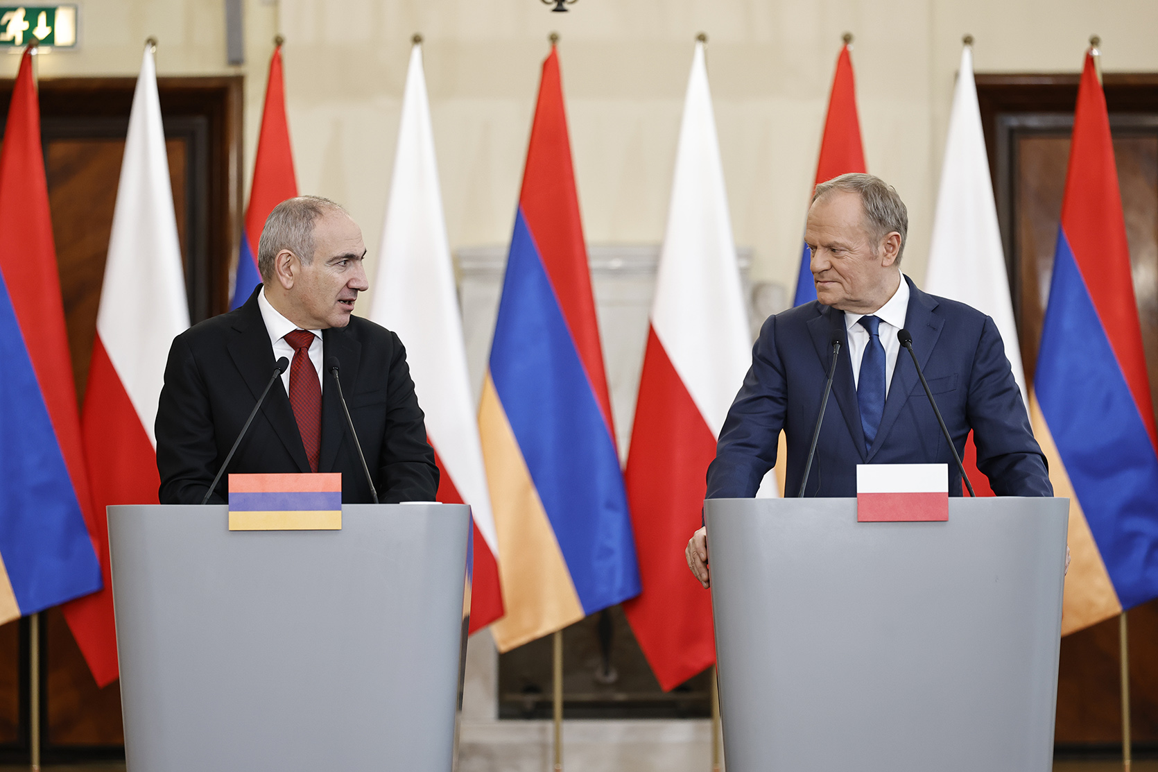 63362_b.jpg (492 KB)