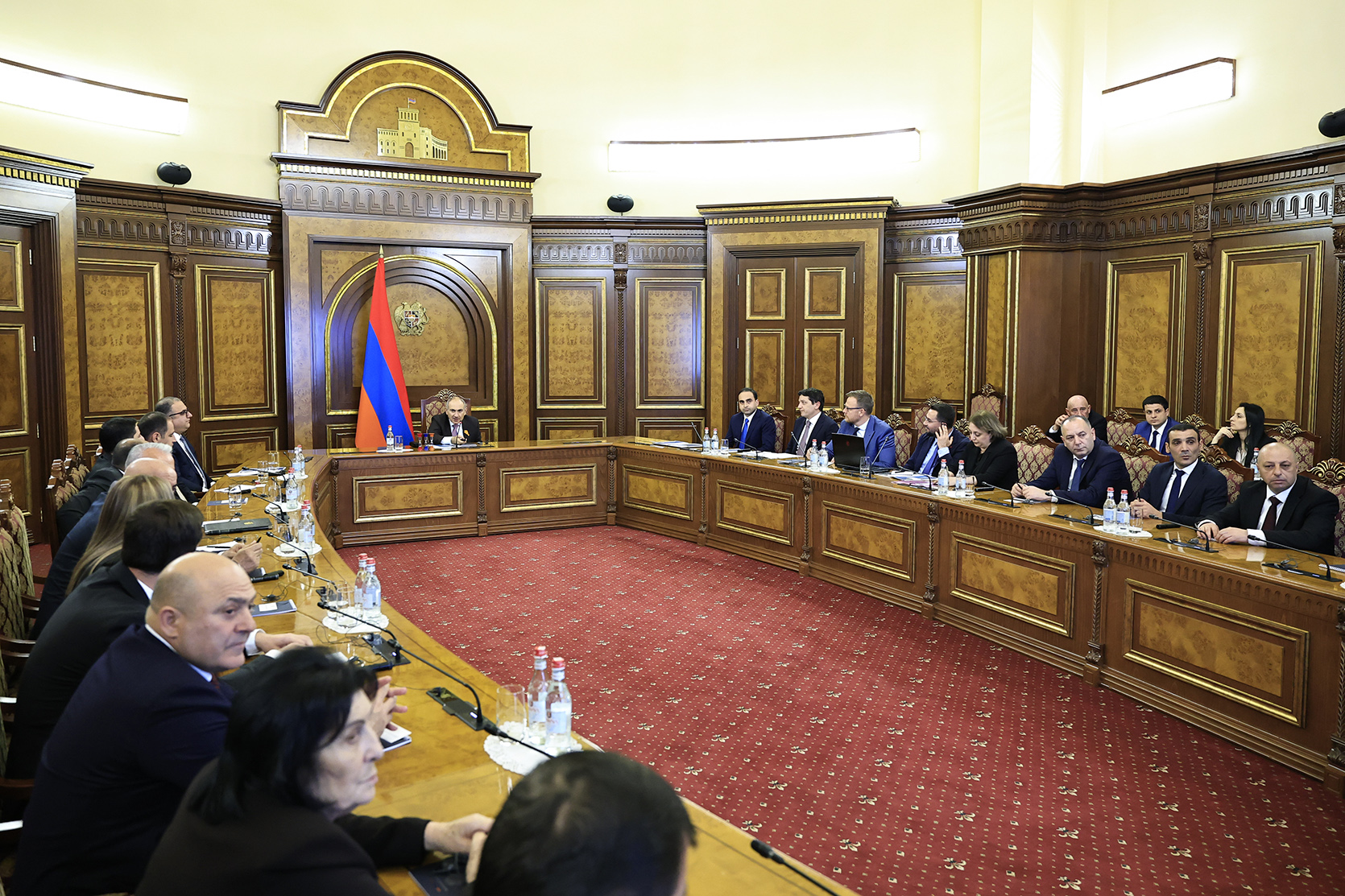 64173_b.jpg (1.02 MB)