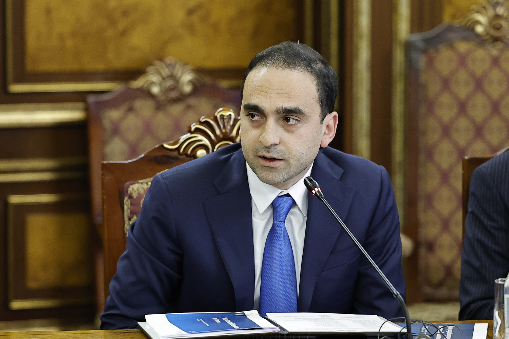 64174_b.jpg (698 KB)