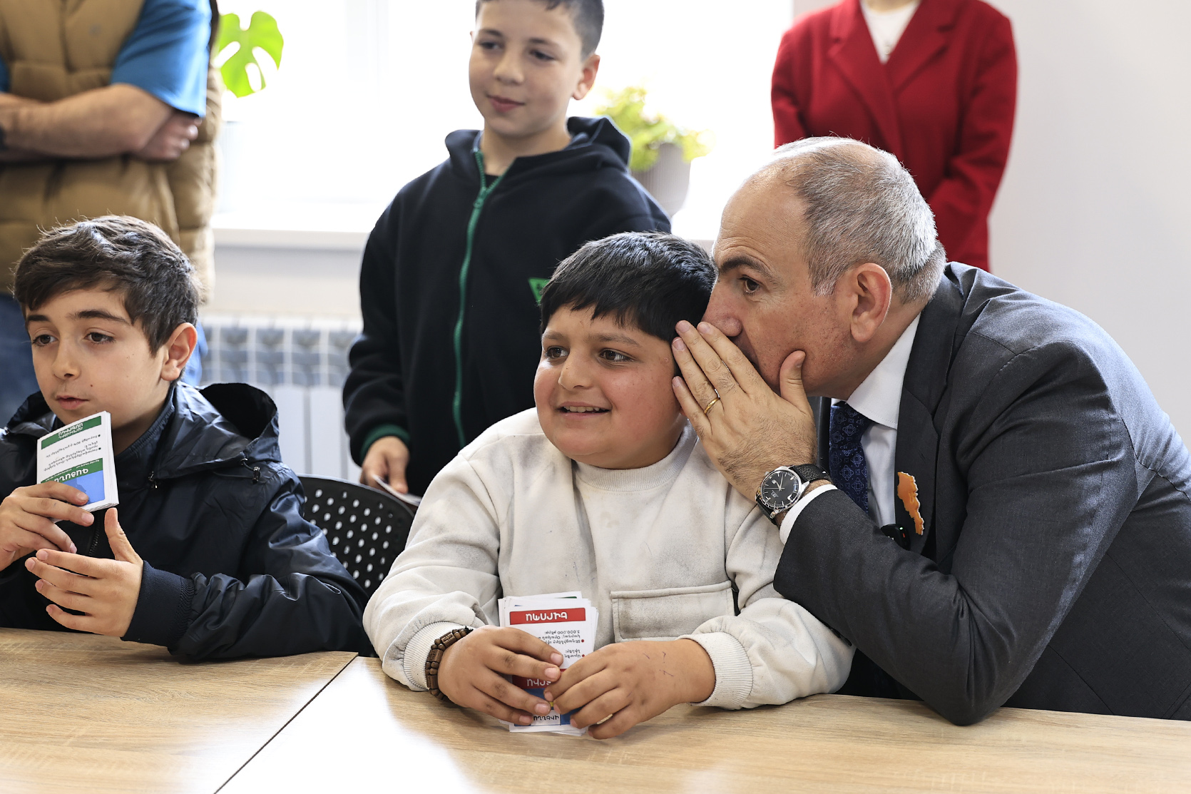 64595_b.jpg (668 KB)