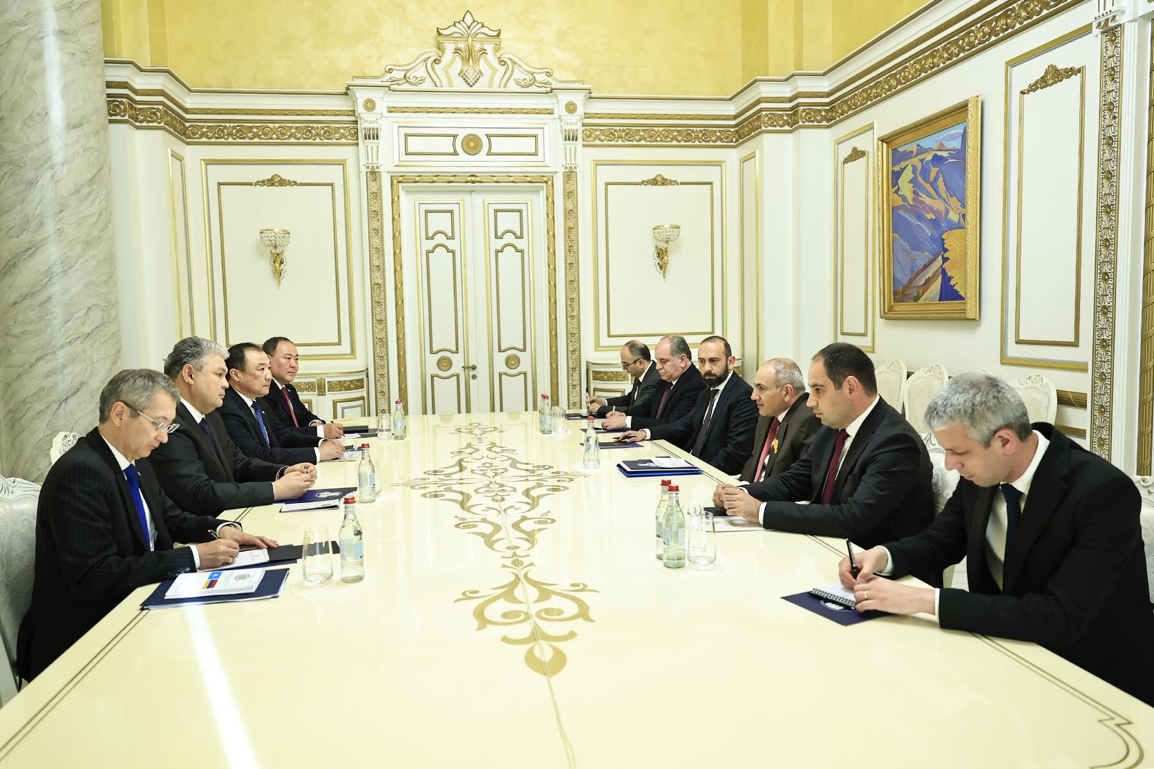 64660_b.jpg (720 KB)