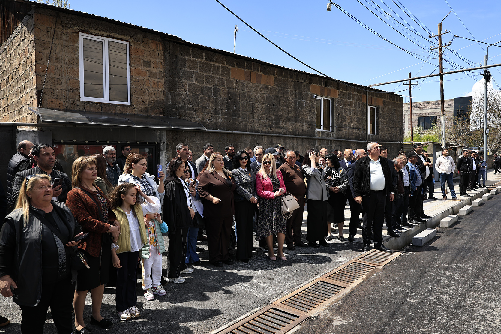 65272_b.jpg (1.10 MB)