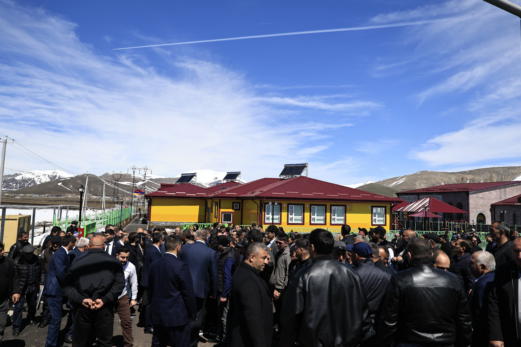 65273_b.jpg (679 KB)