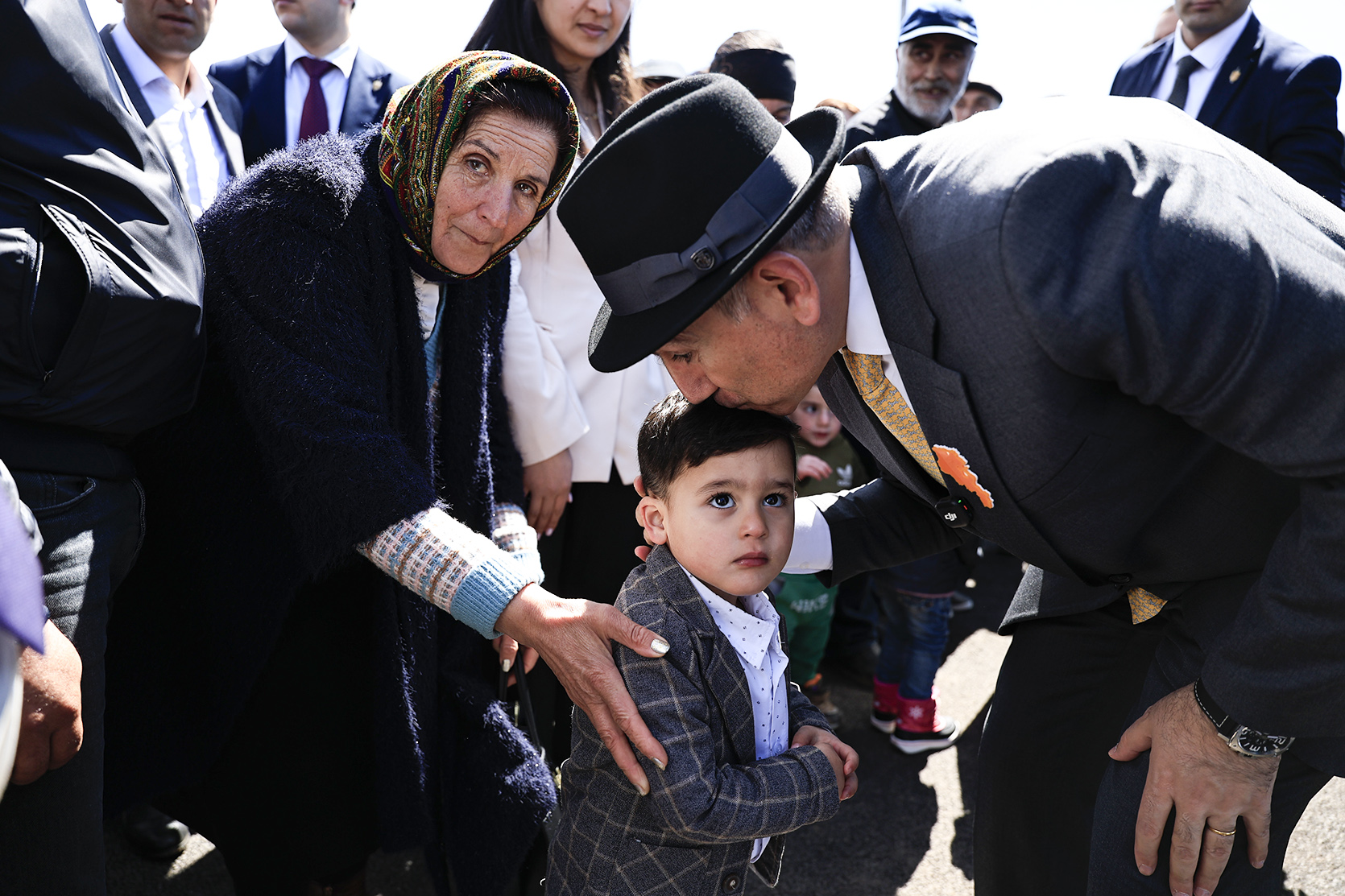 65286_b.jpg (718 KB)