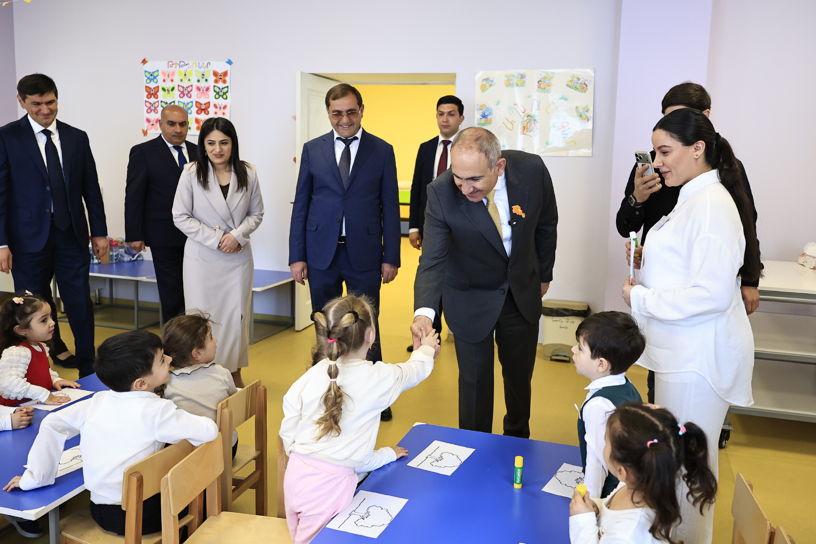 65322_b.jpg (612 KB)