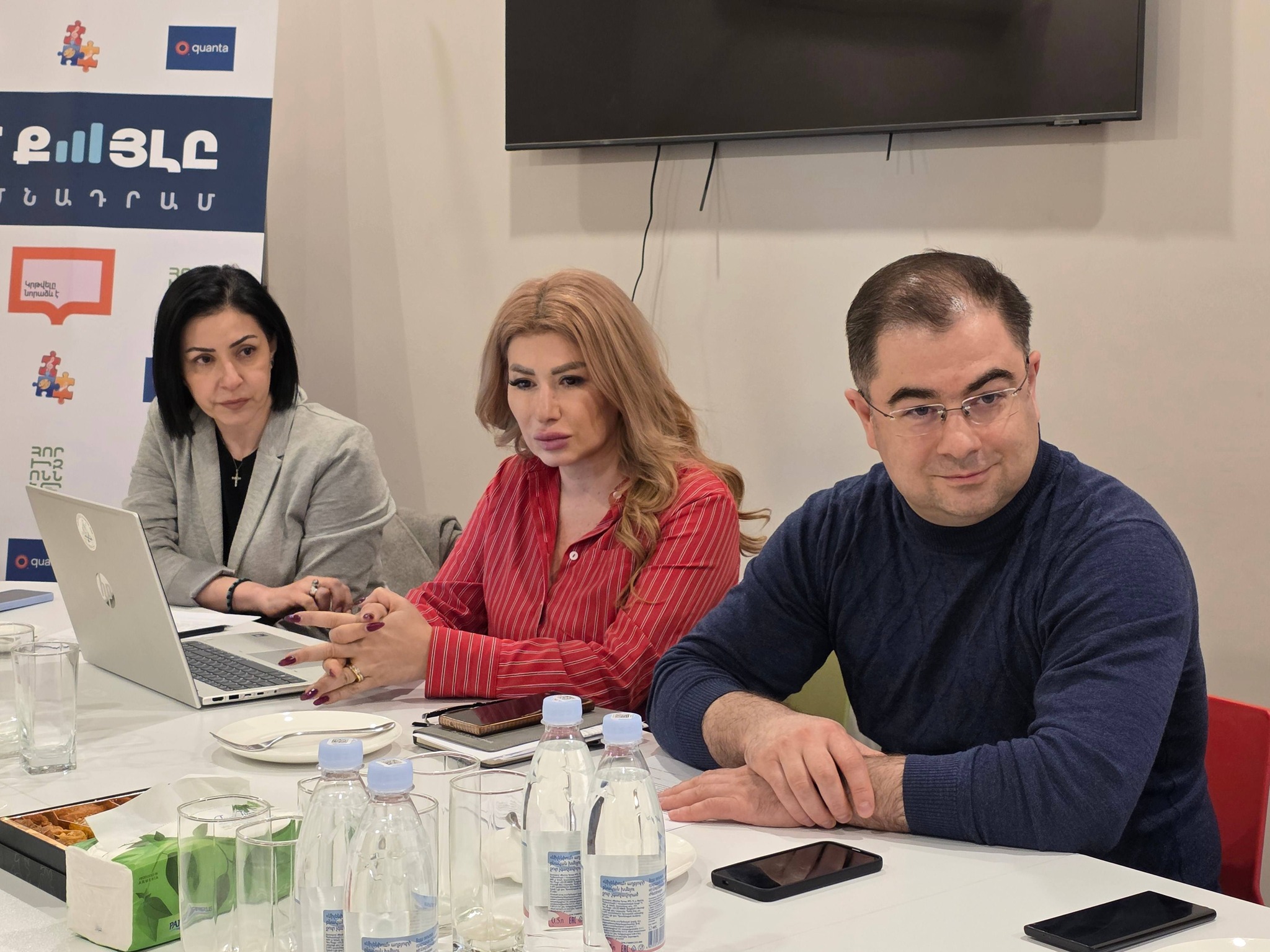 666618181_944760111467816_8577175947186142248_n.jpg (572 KB)