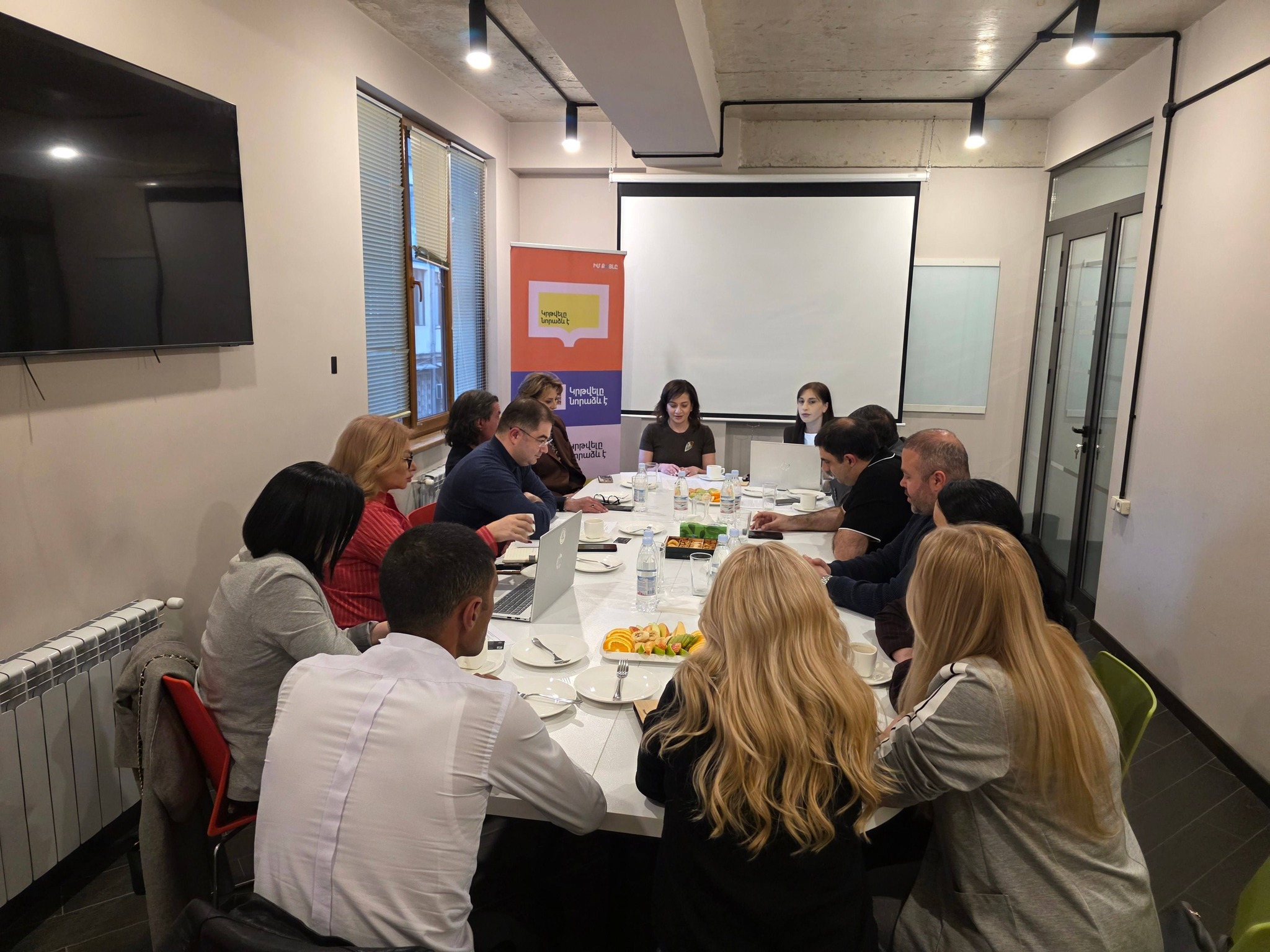 666728565_944759948134499_7276034845113273220_n.jpg (587 KB)