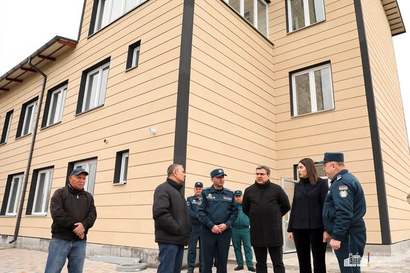 669254619_927329160265909_3140354257633132371_n.jpg (54 KB)