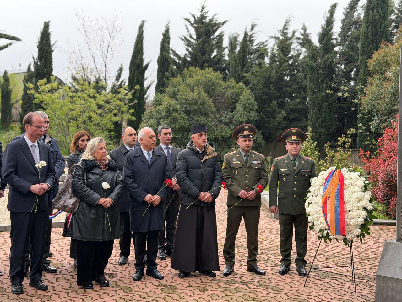 678944566_1268418705479860_668775888182277458_n.jpg (240 KB)