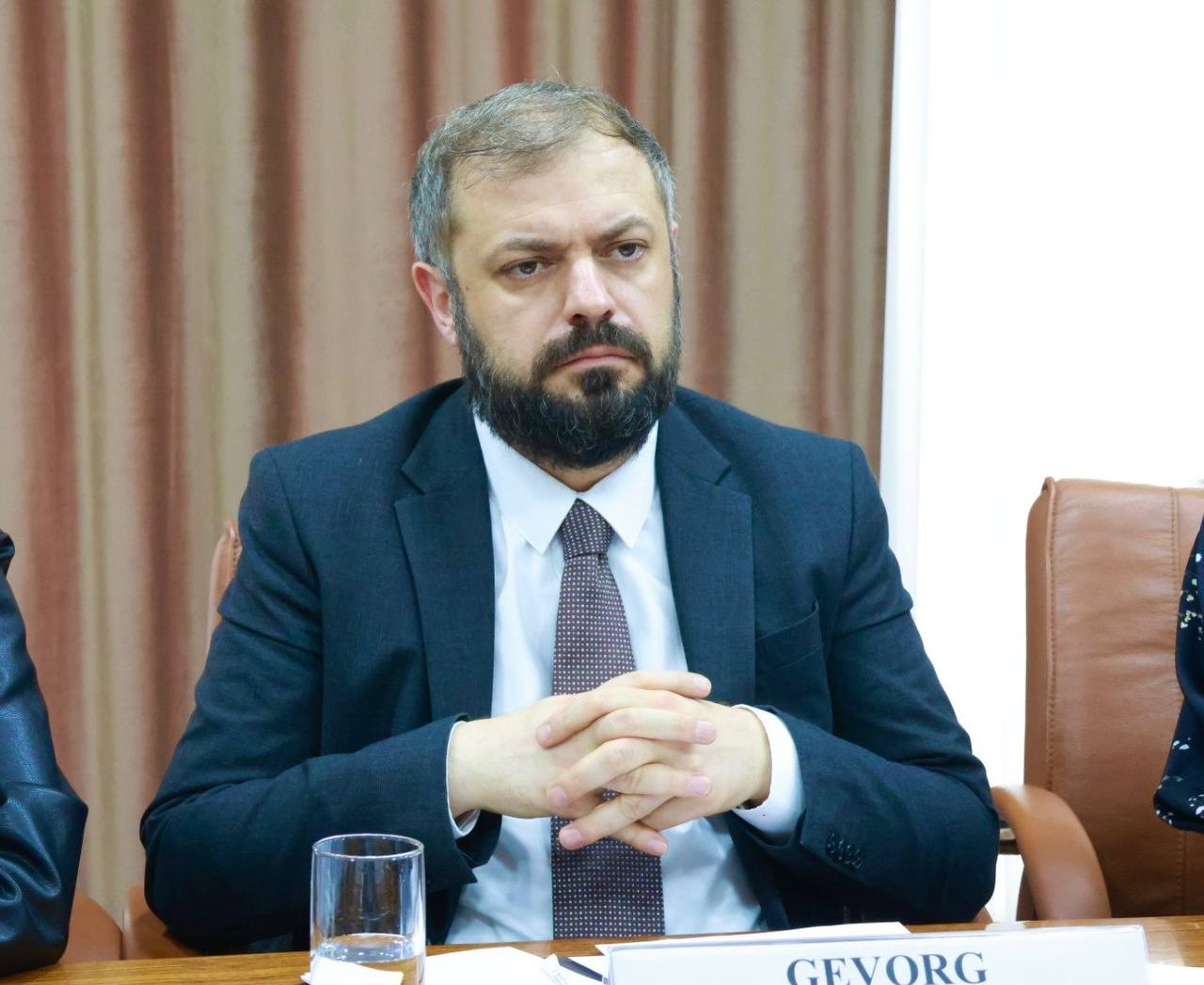 641588136_1355678286601551_325759542491841409_n.jpg (111 KB)