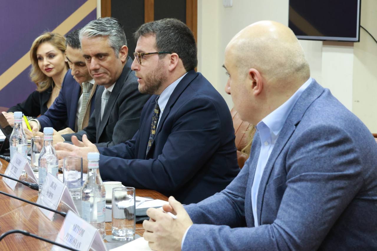 641658436_1355678339934879_2377240975209193638_n.jpg (115 KB)