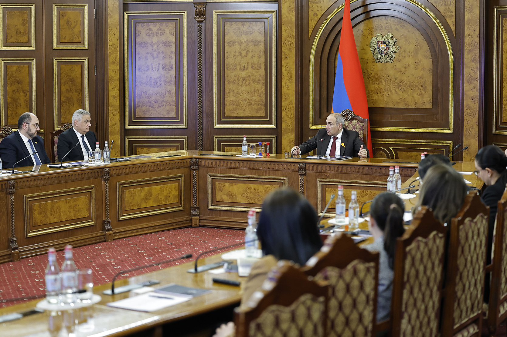 64009_b.jpg (1009 KB)