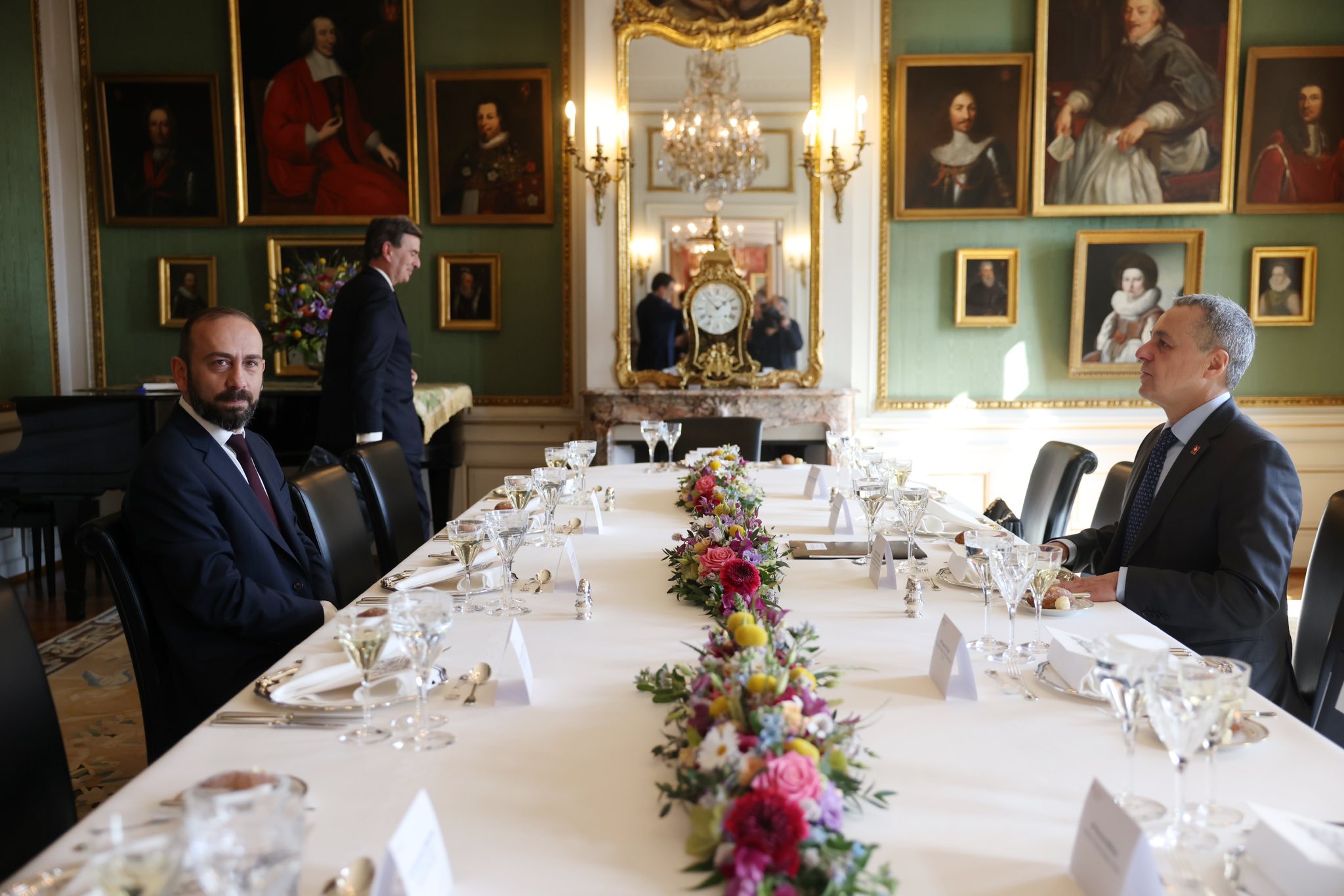 649864100_1339967664827394_7900567295651579434_n.jpg (295 KB)