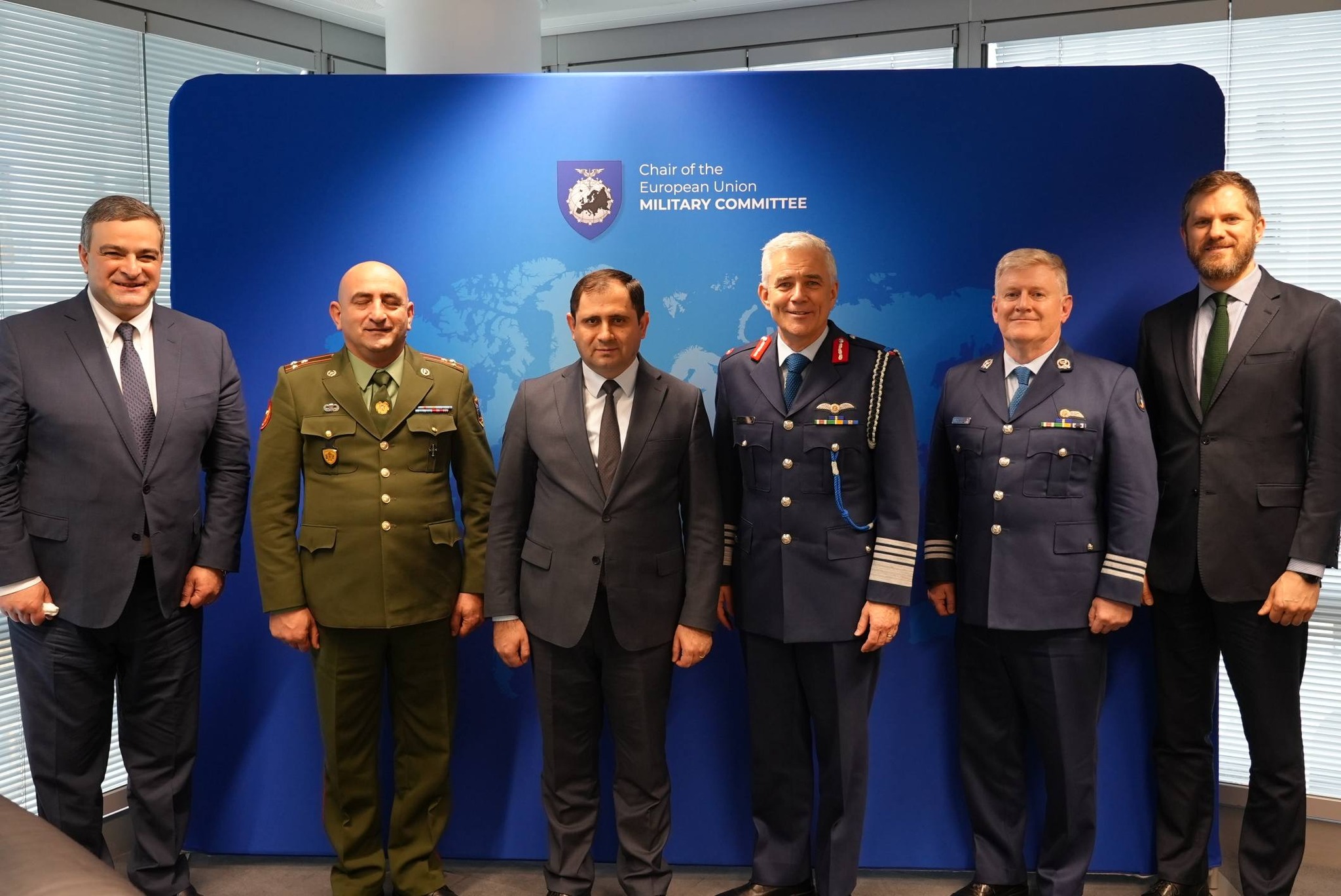 650281949_1535900074572028_5993301322366618120_n.jpg (447 KB)