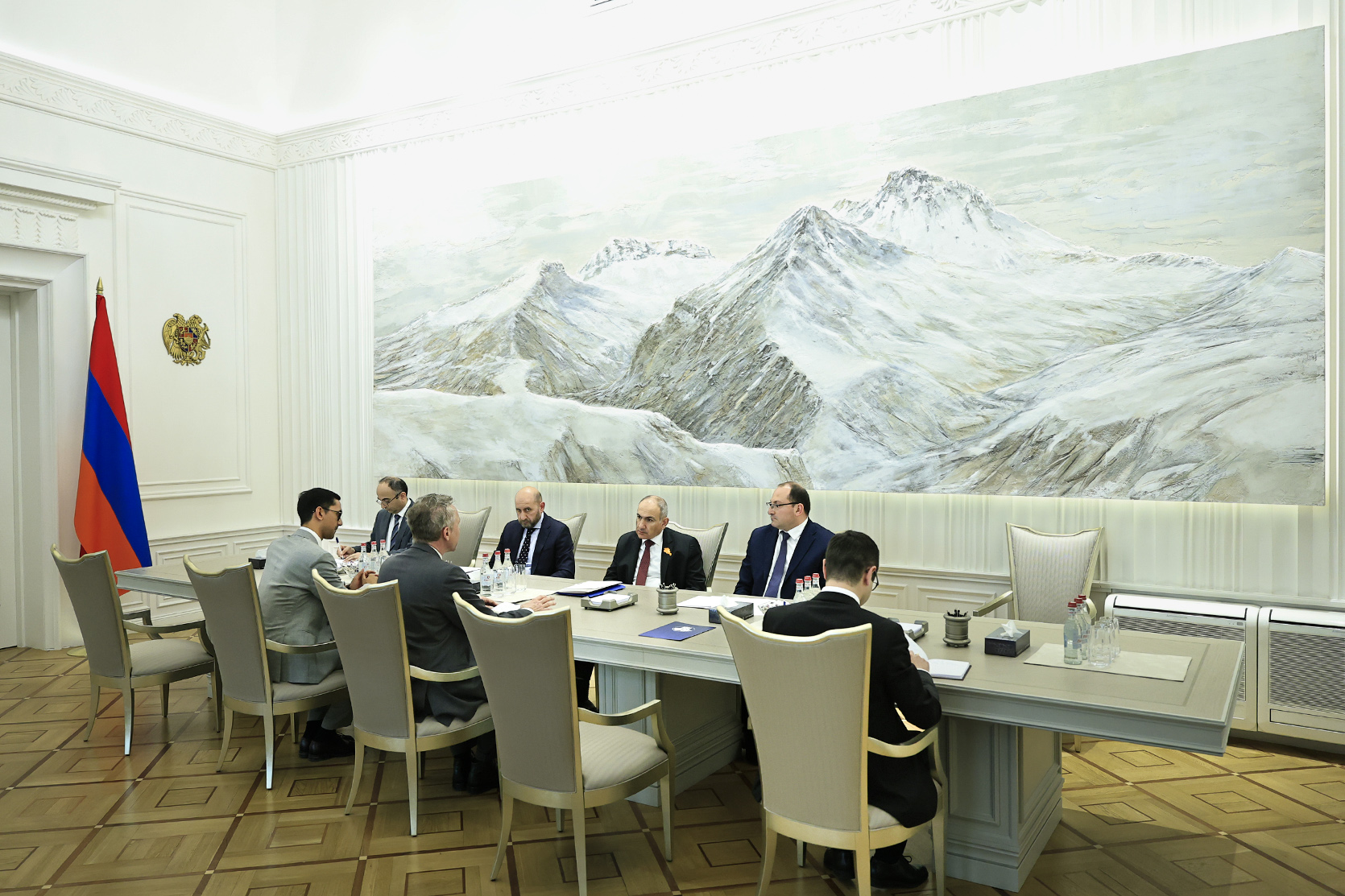 64178_b.jpg (724 KB)