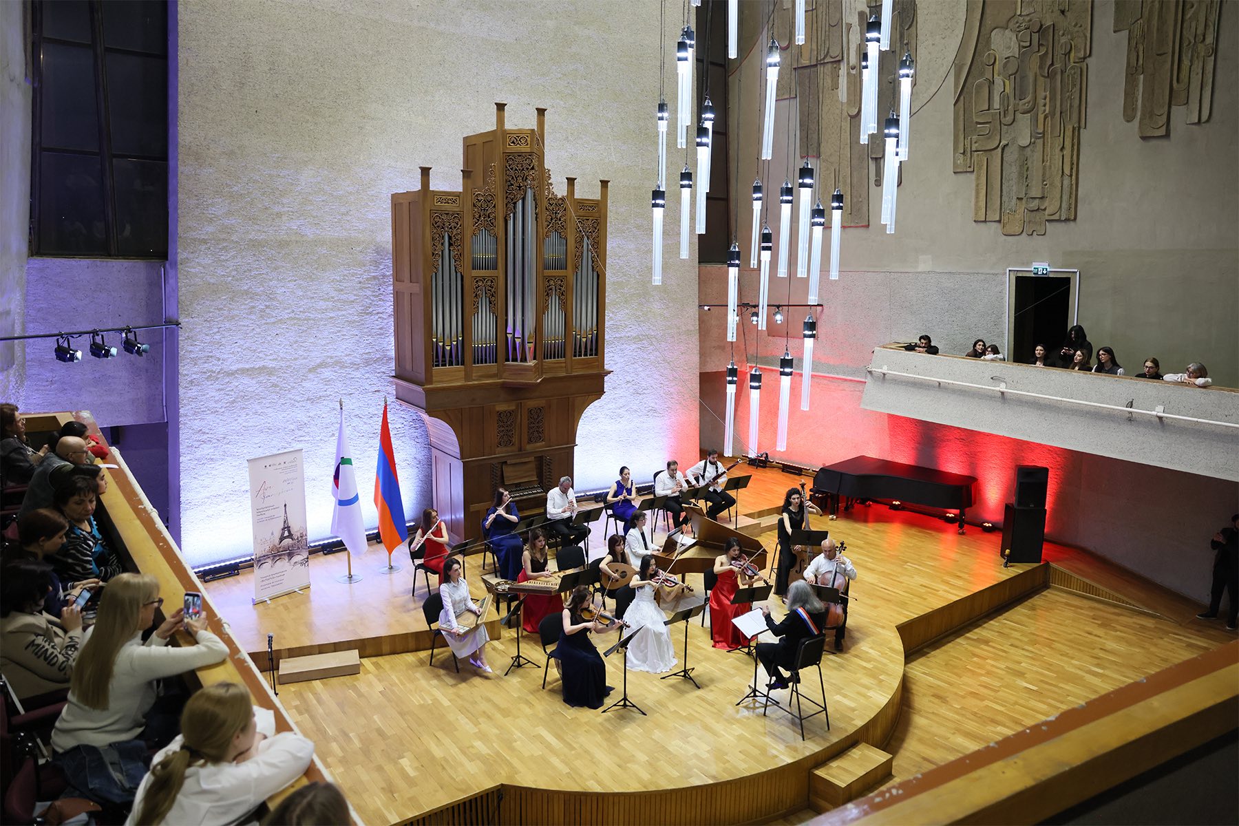 656008155_1262460332742845_2628646295465705990_n.jpg (427 KB)