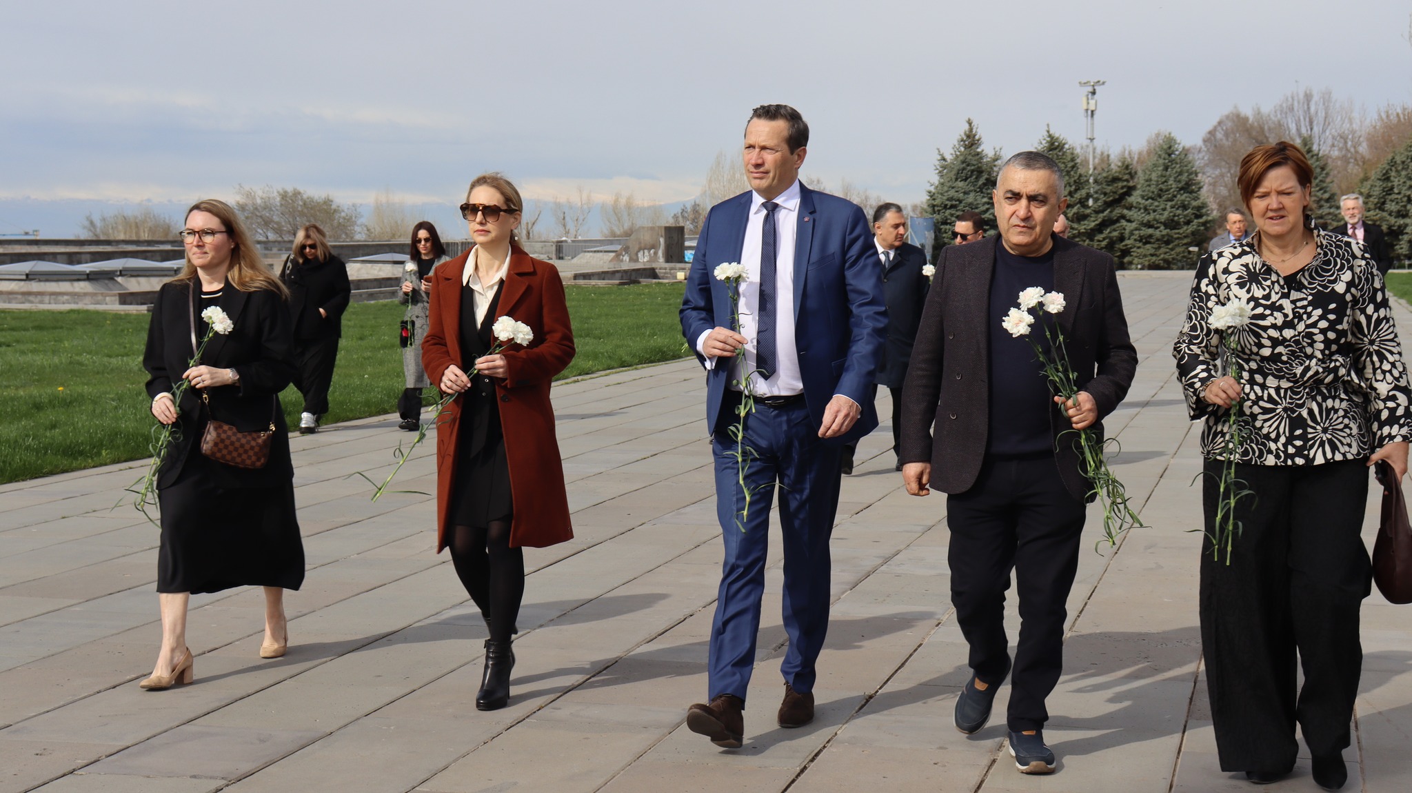 659859229_1352481336906237_3397124350170396872_n.jpg (462 KB)