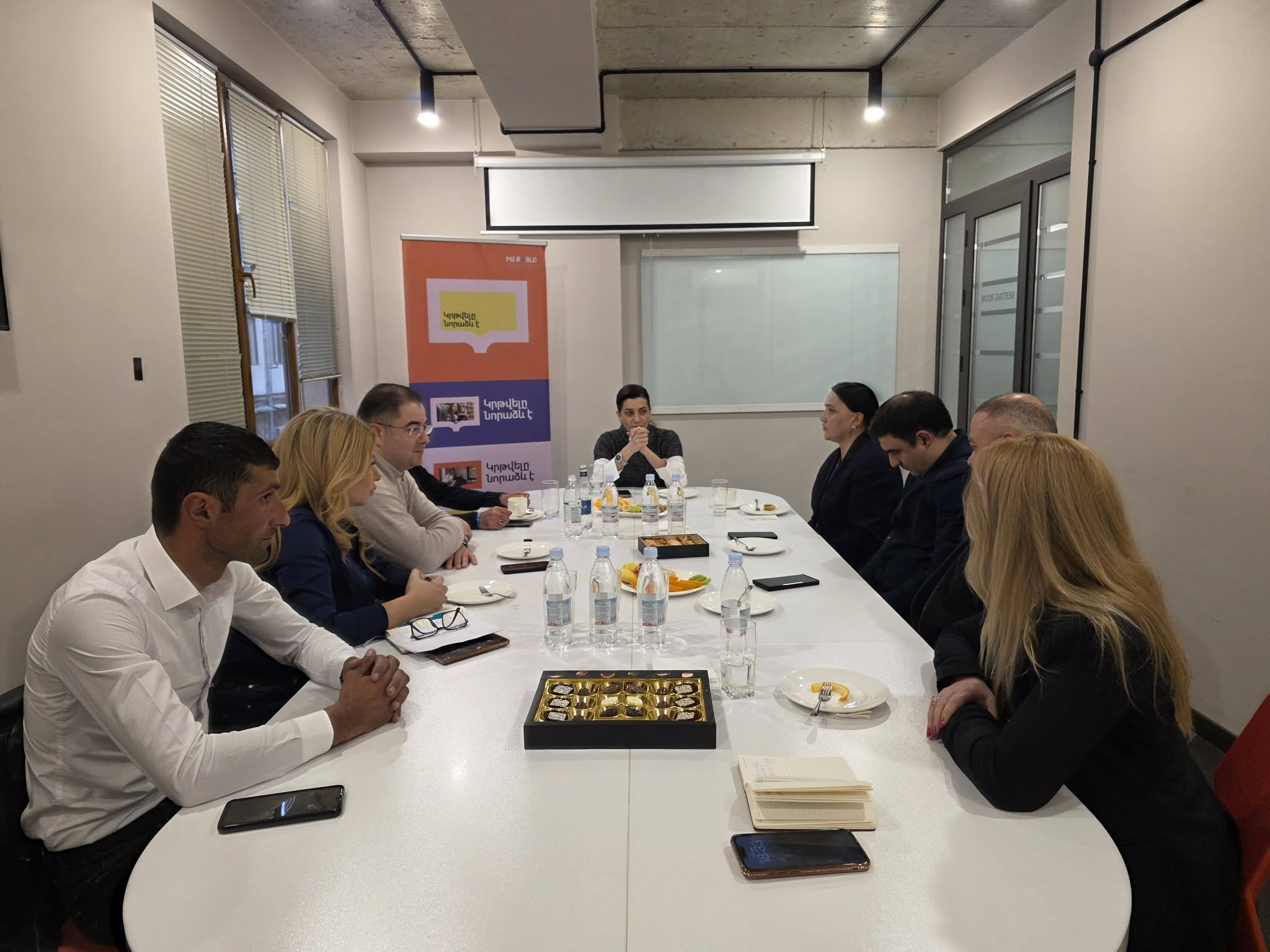 661497678_935929789017515_5153508478107155603_n.jpg (257 KB)