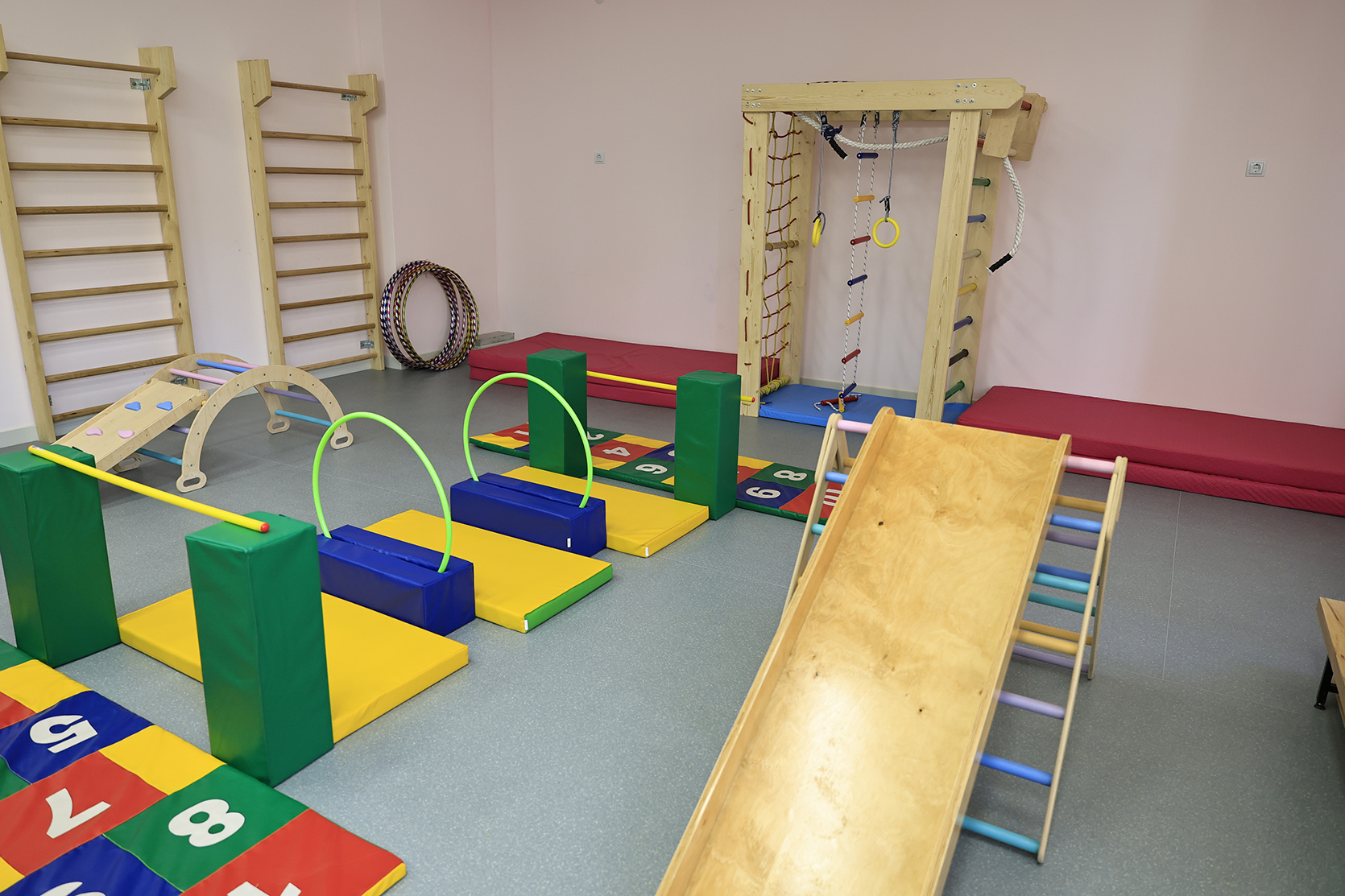 64815_b.jpg (653 KB)