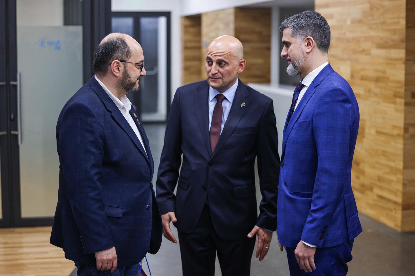 668587873_1366115038885253_2364642306963419714_n.jpg (107 KB)