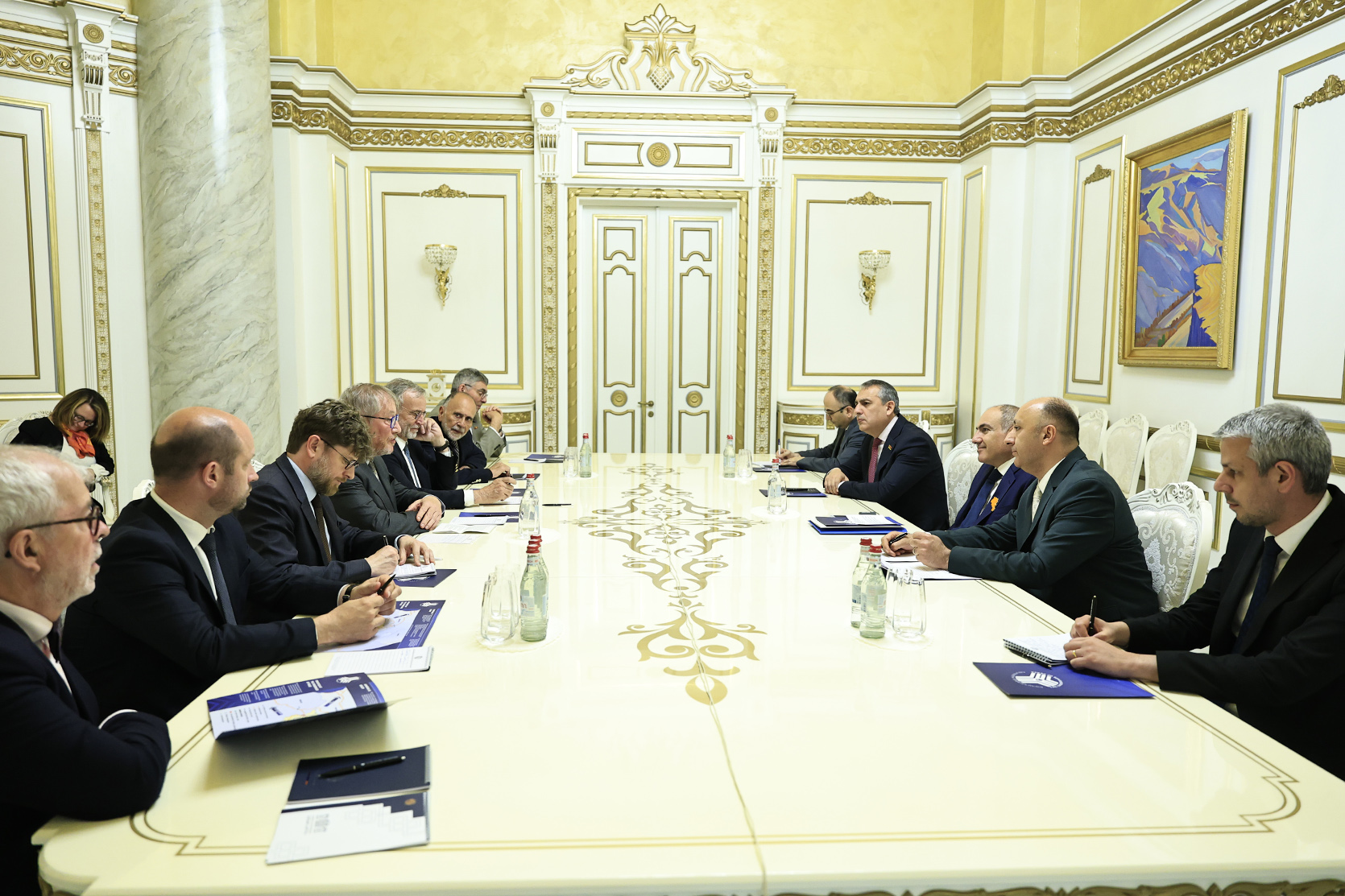 65124_b.jpg (710 KB)