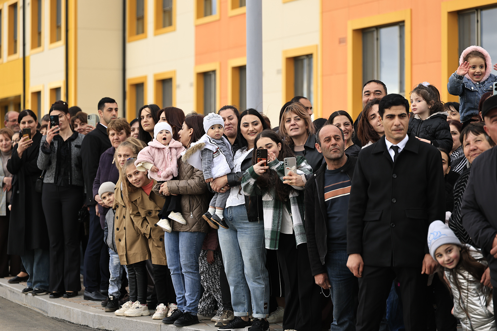 65161_b.jpg (694 KB)