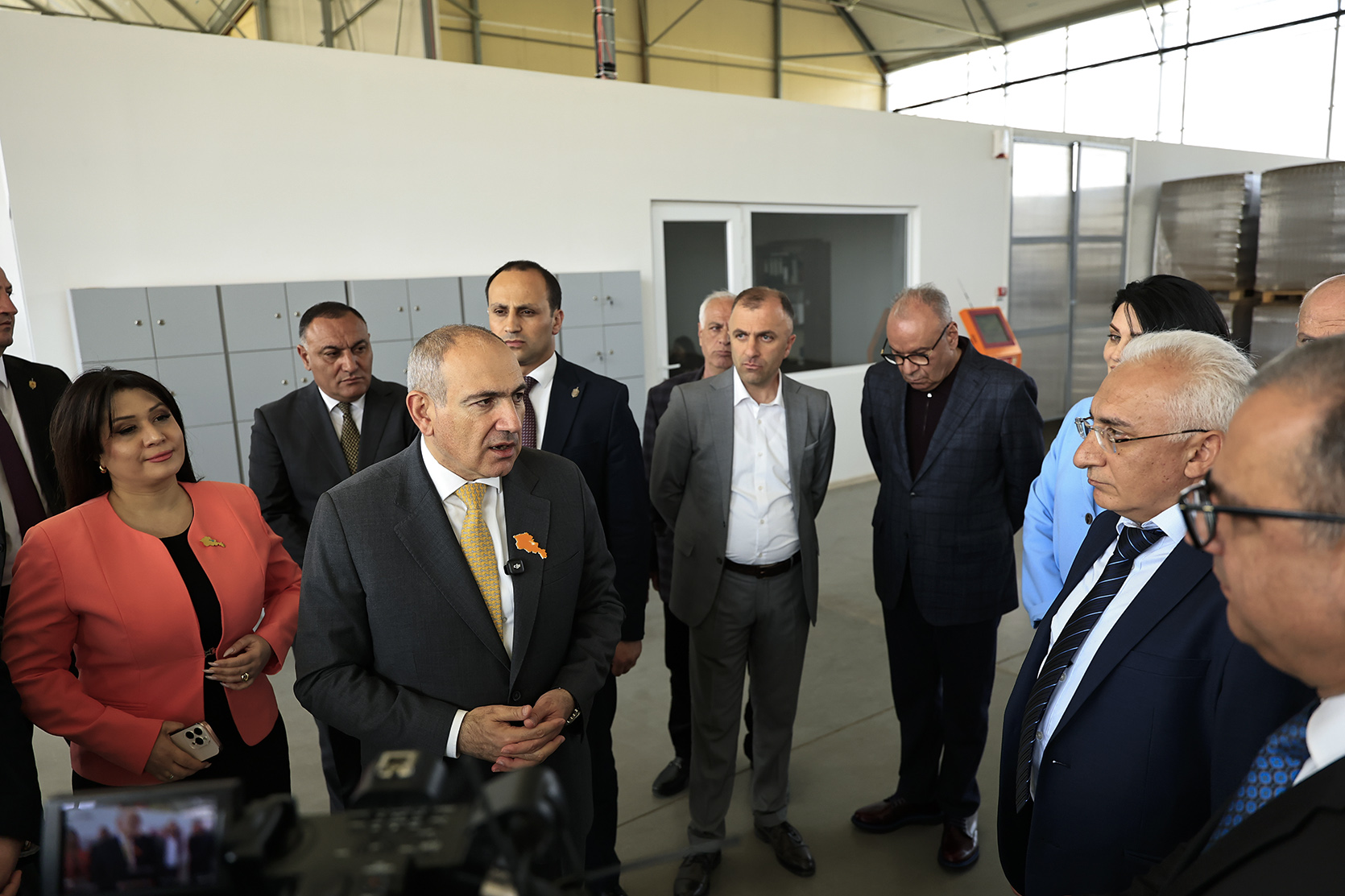 65211_b.jpg (508 KB)