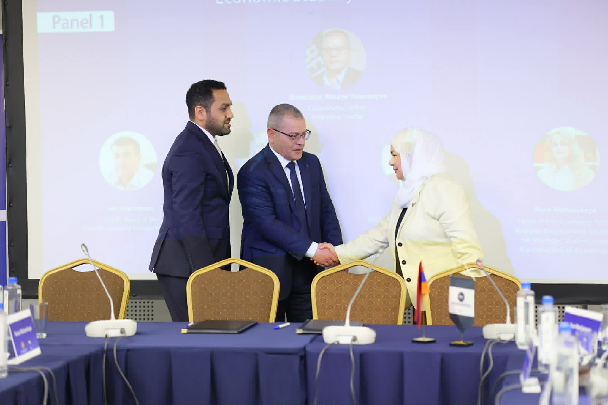 ec43e8b2-ee83-4f48-be2d-b5a102fe840c.jpg (85 KB)