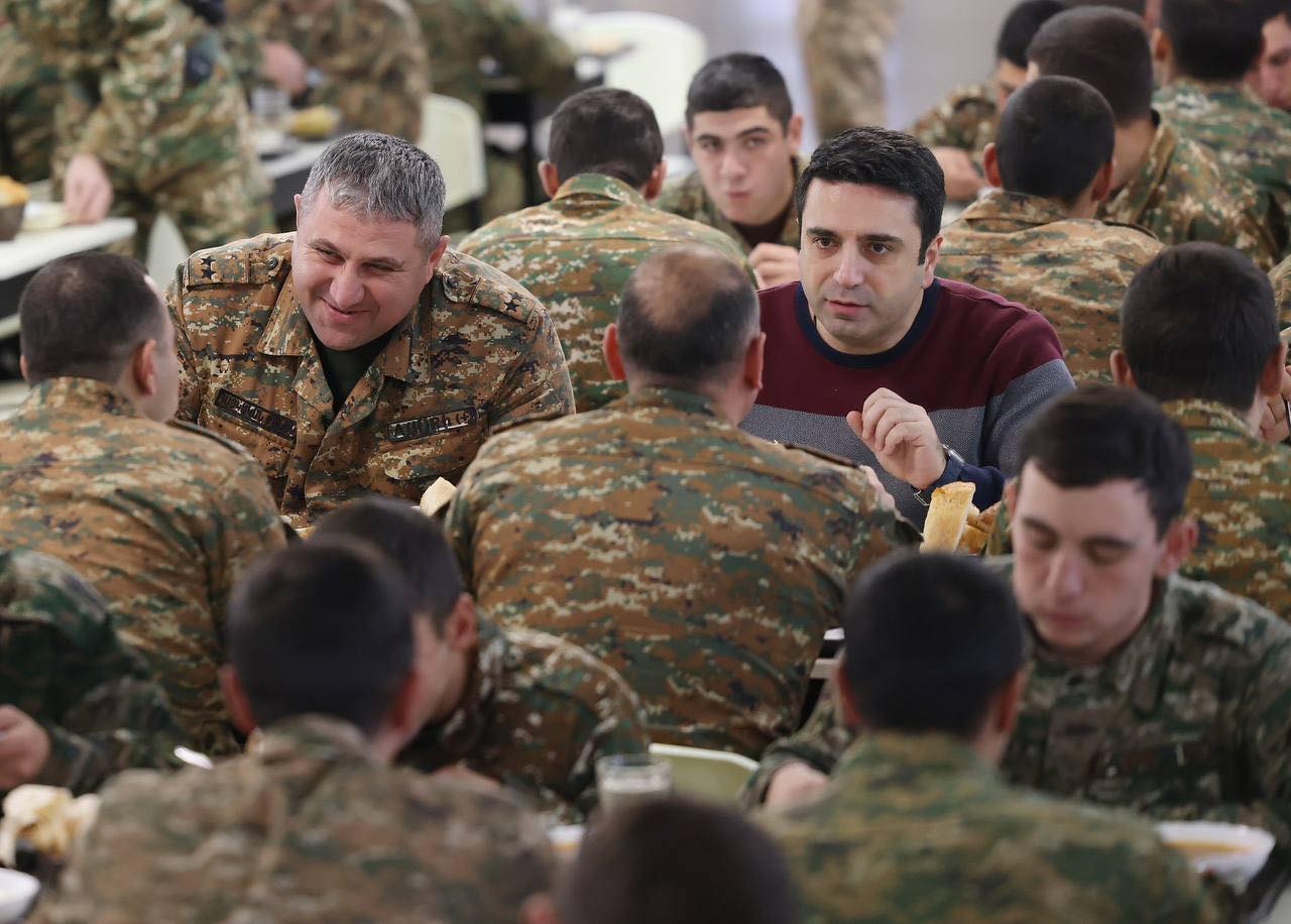 412626516_1160163418449884_7138452058236417412_n.jpg (126 KB)