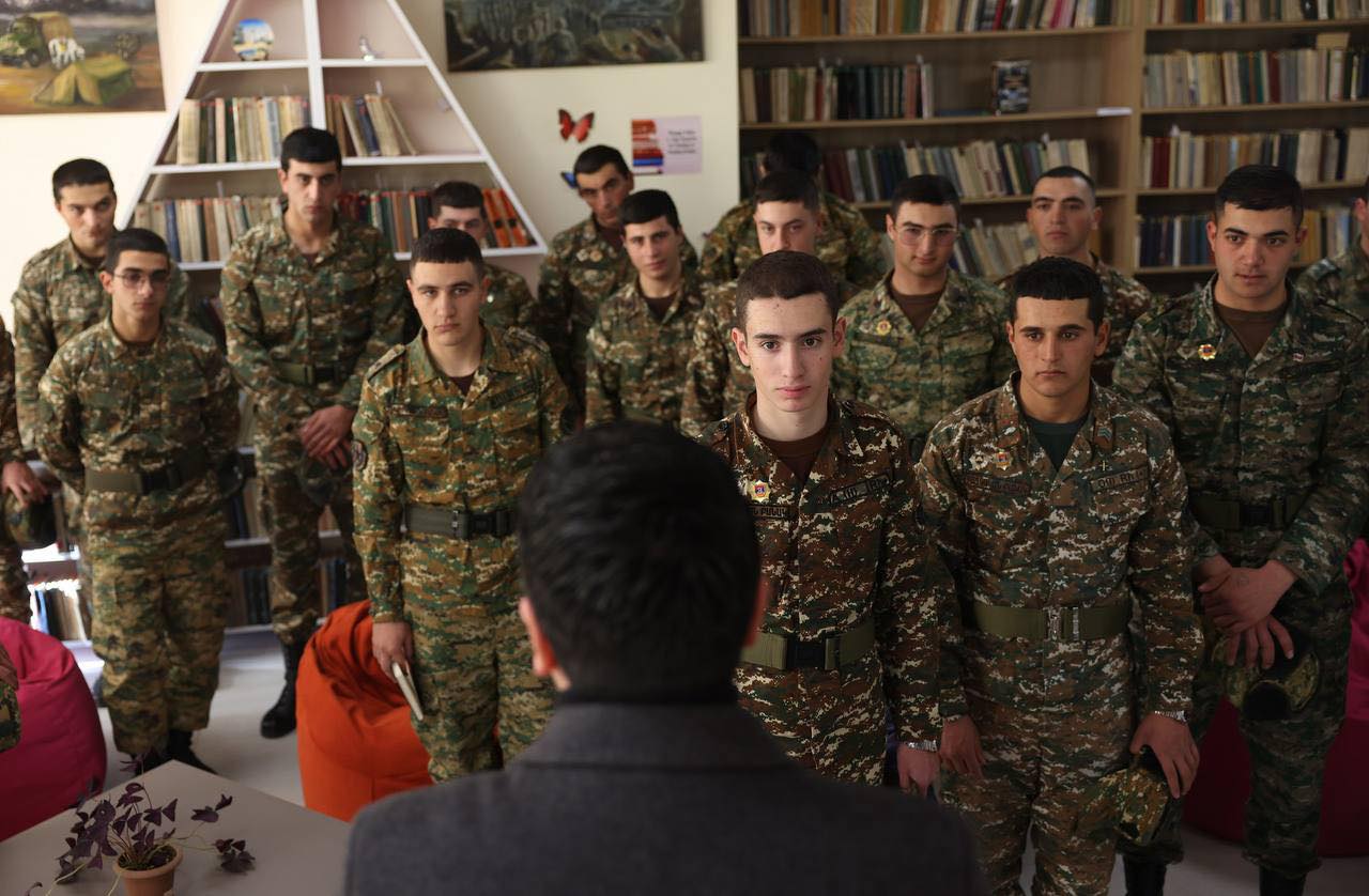 412947190_1074295833773994_7756431432001654352_n.jpg (138 KB)