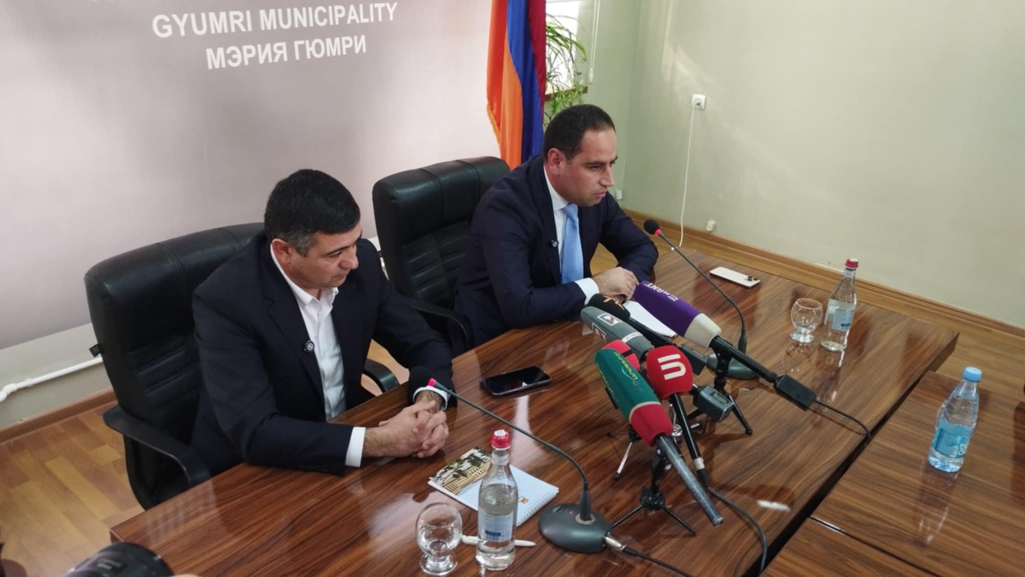 a6c71d78-42f3-43c0-86c3-f6455898dad0.jpg (134 KB)