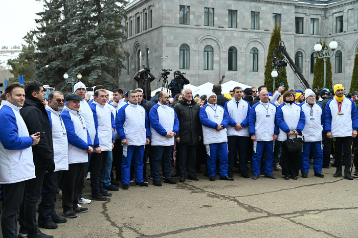 16036_am_2.jpg (151 KB)