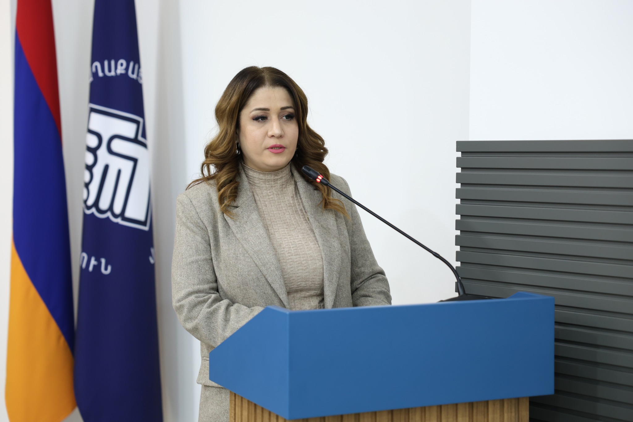 ոոոոոոոոոոոոոոոոո.jpg (326 KB)