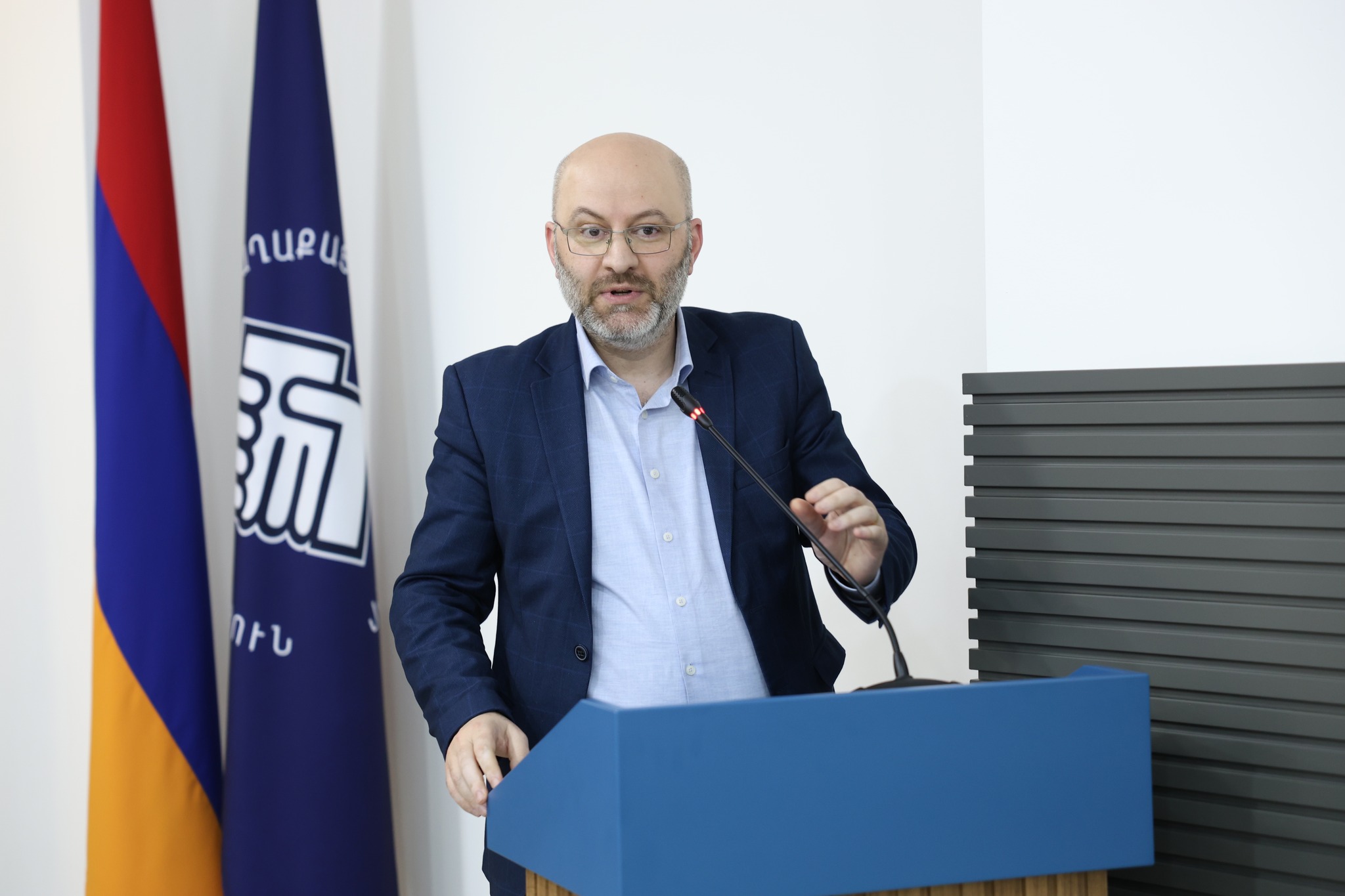 ոոոոոո.jpg (262 KB)