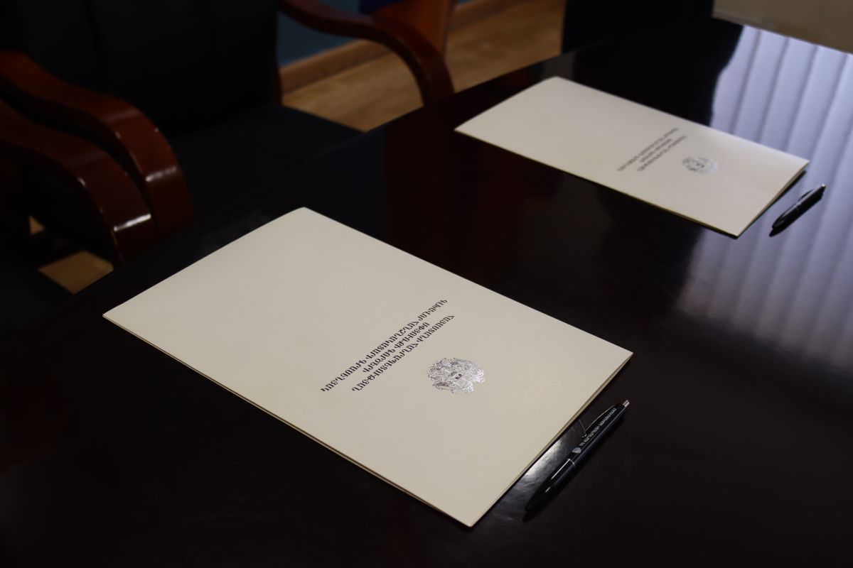 IMG_3609.jpg (46 KB)