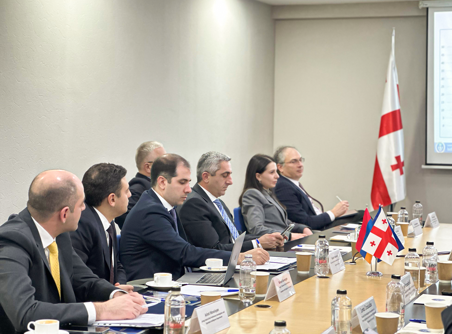 3_67cadc457f5ee.png (2.72 MB)