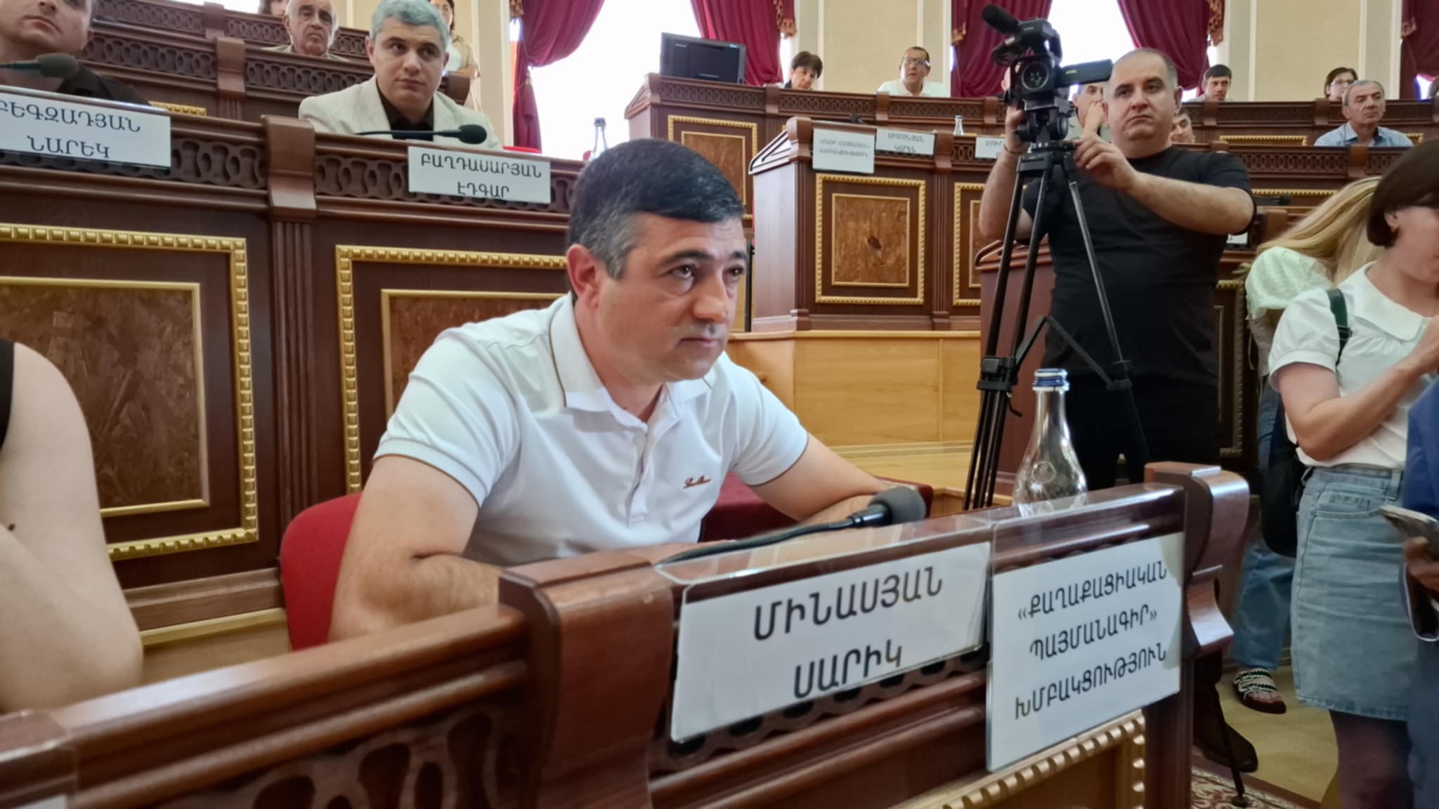 85b677e2-7526-4af4-93ad-4087e475f90d.jpg (174 KB)