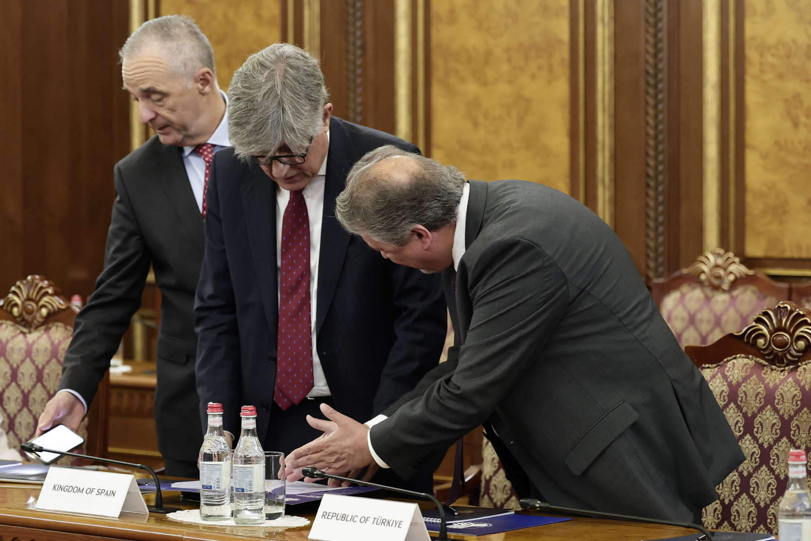 58189_b.jpg (652 KB)