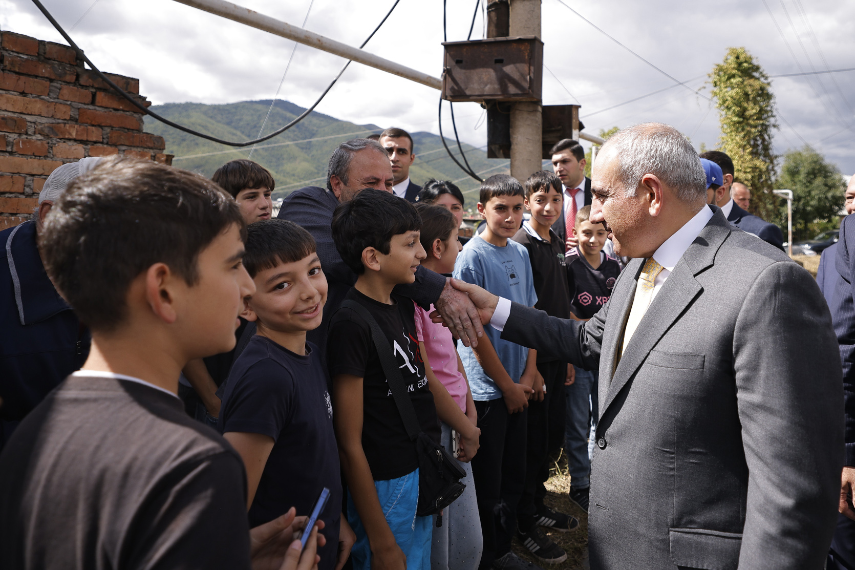 58317_b.jpg (684 KB)